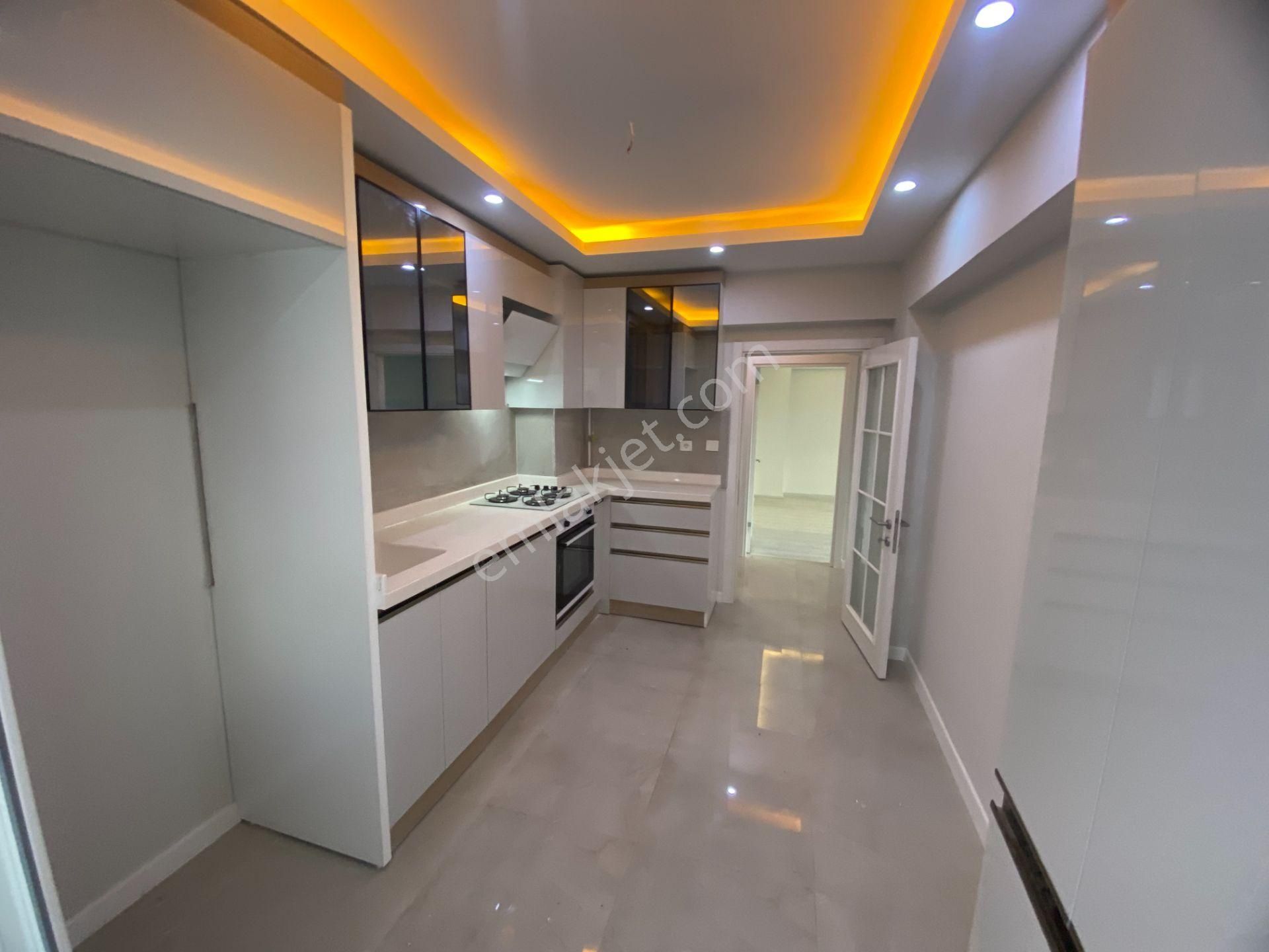 Salı Pazarına Yakın Ara Katta Ön Cephe Full+full 3+1 Daire - Görsel 11