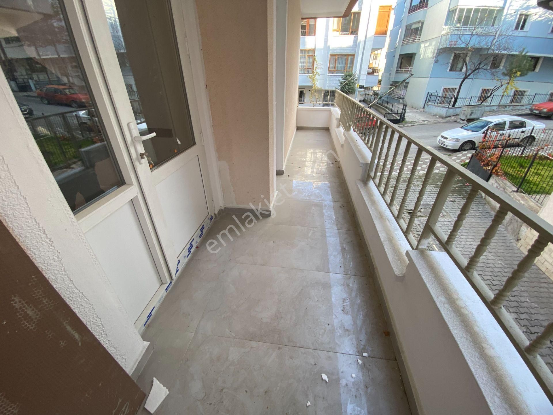 Salı Pazarına Yakın Ara Katta Ön Cephe Full+full 3+1 Daire - Görsel 35