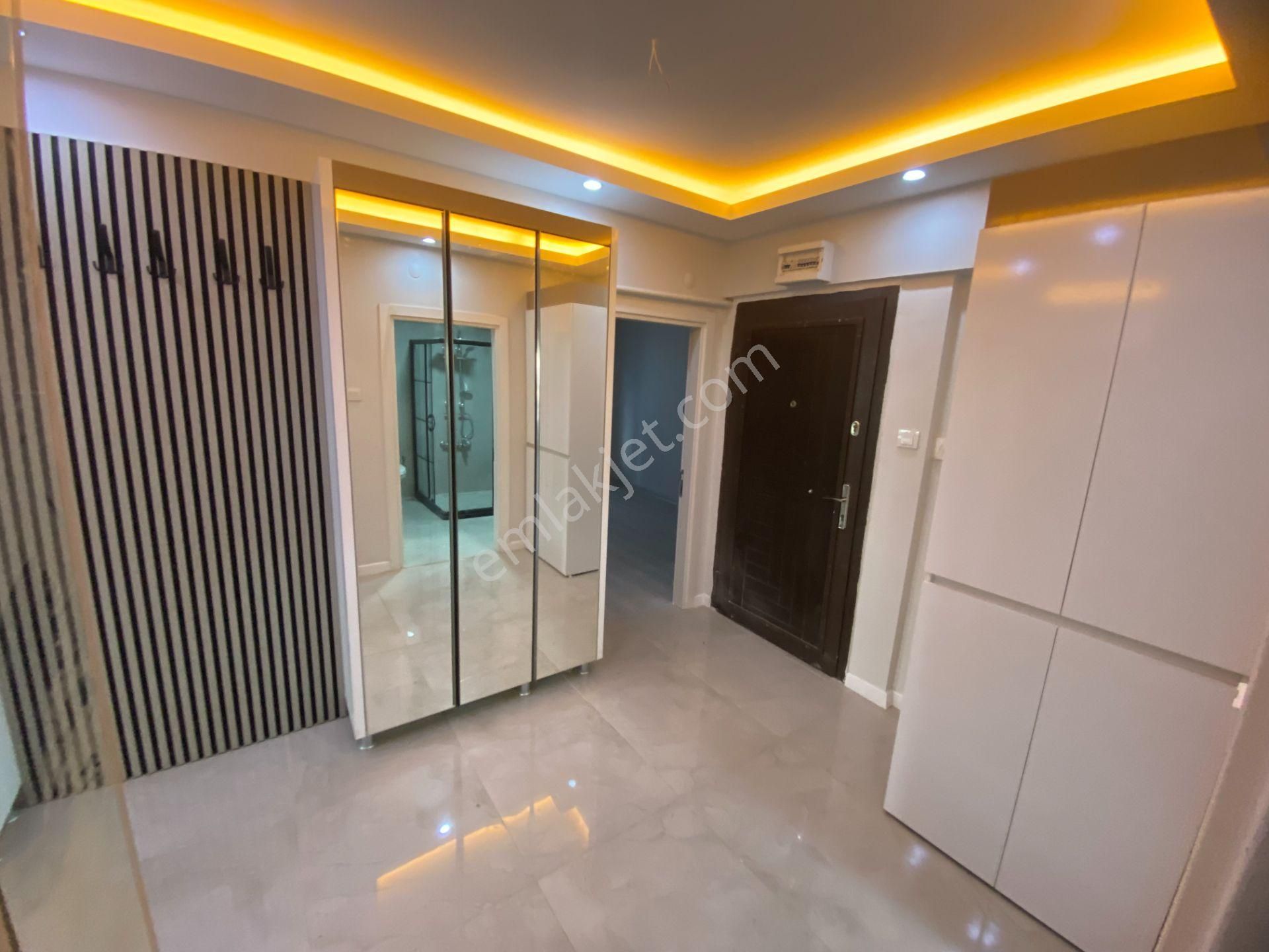 Salı Pazarına Yakın Ara Katta Ön Cephe Full+full 3+1 Daire - Görsel 26