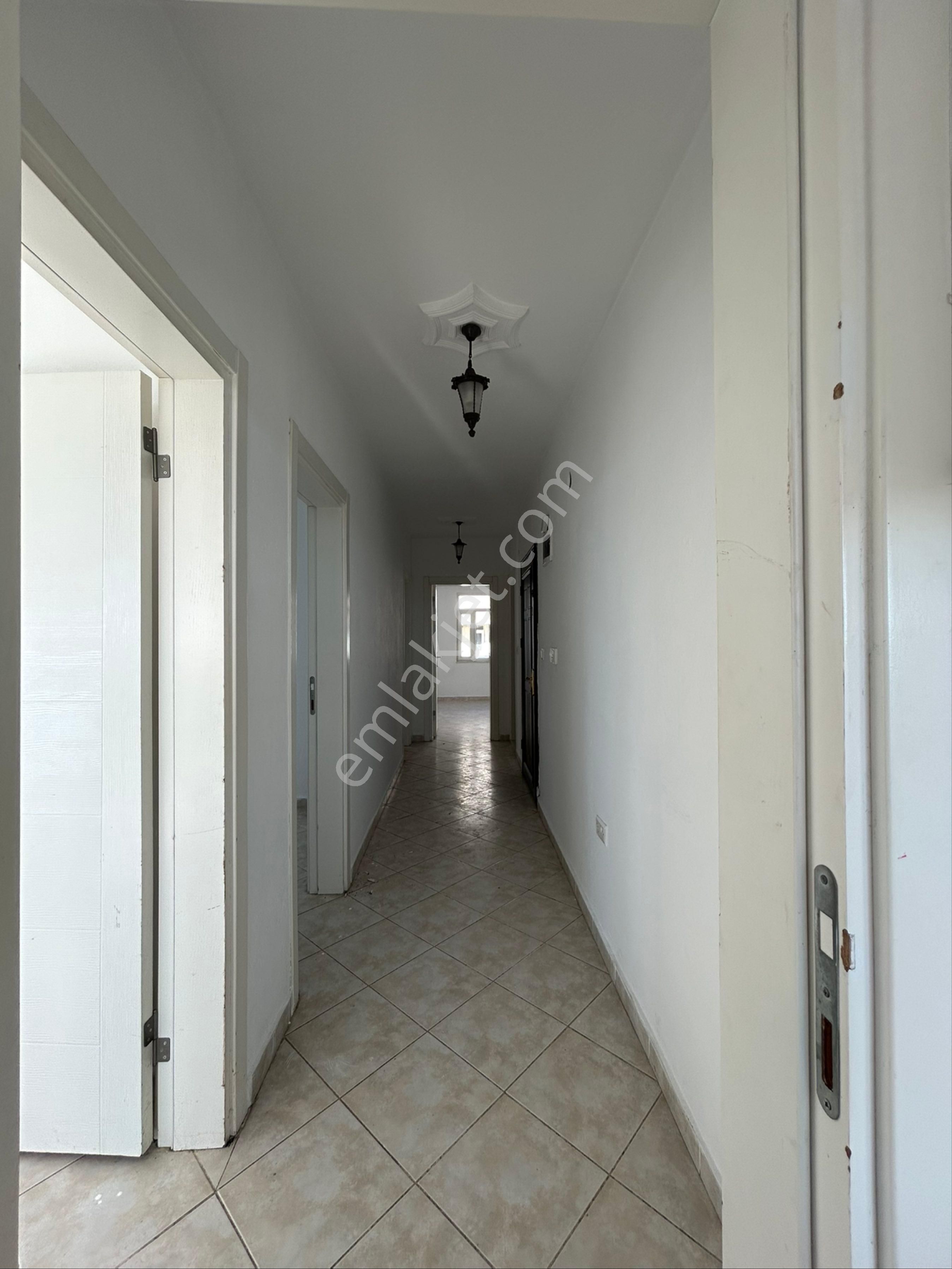 Mimar Sinan Mahallesi’nde Uzaktan Deniz Manzaralı 3+1 Kiralık Daire - Görsel 15