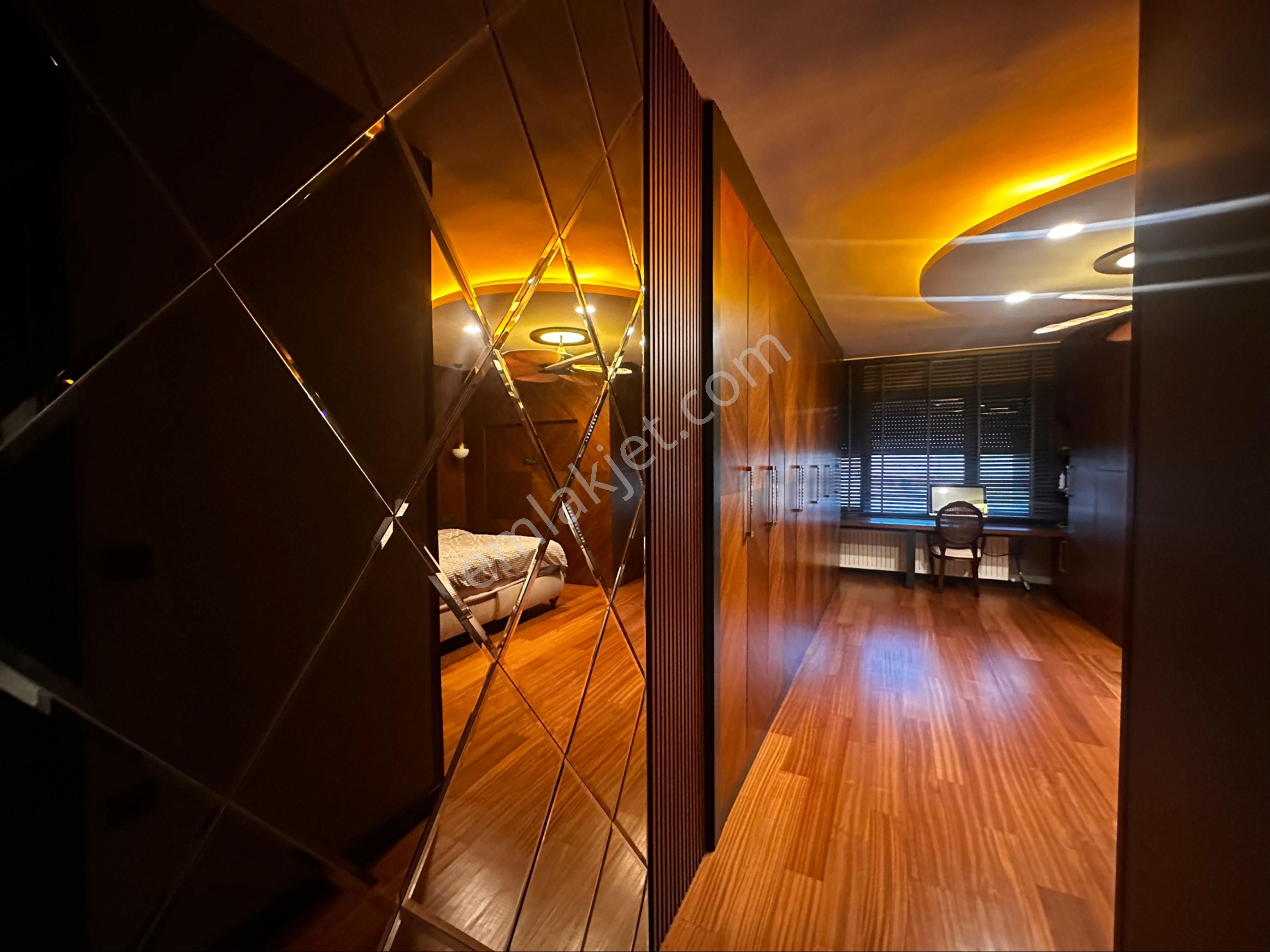 Büyükçekmece Fatih Mahallesi Gül Evleri Sitesi 5+1 Satılık Dubleks - Görsel 10
