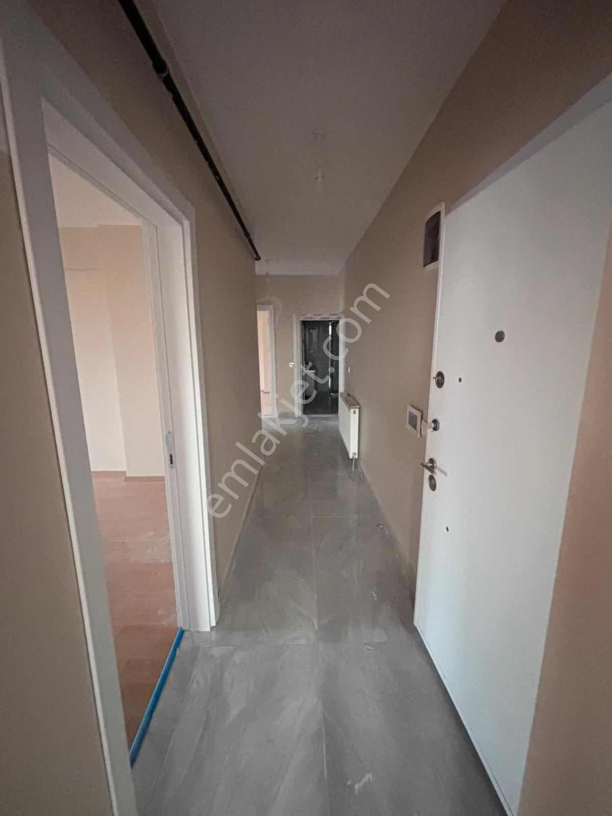 Sarıyer Cumhuriyet Mahallesin'de Sıfır Asansörlü 6.kat Daire - Görsel 2