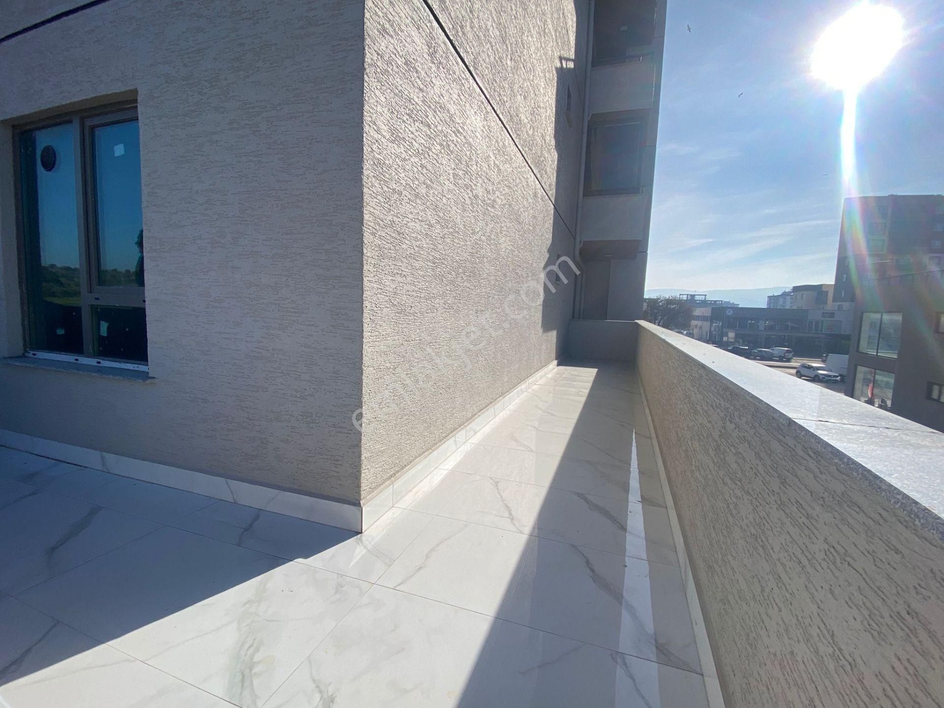 Çanakkale Merkez Karacaörende Satılık Geniş Teraslı 1+1 Daire! - Görsel 12