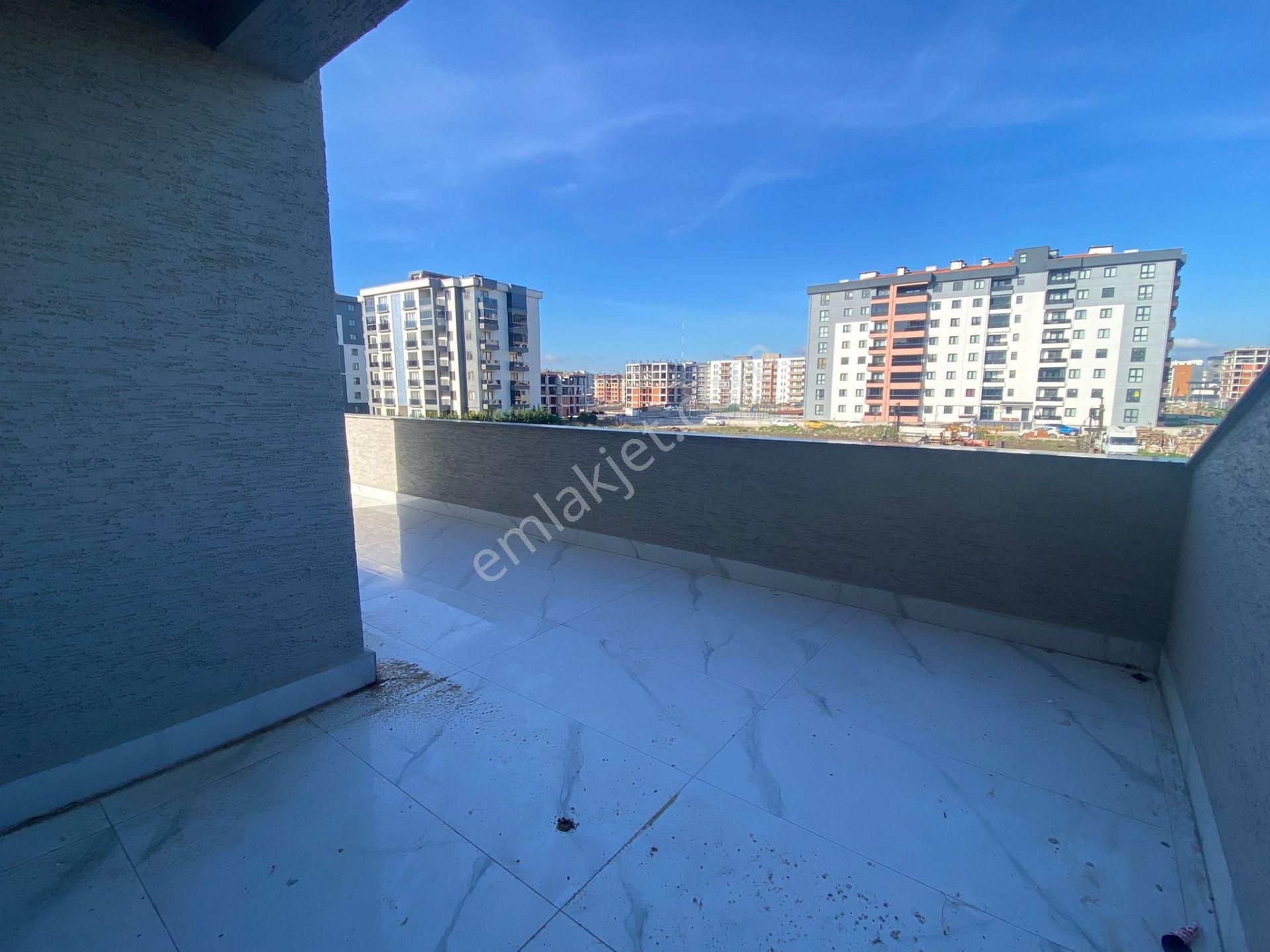 Çanakkale Merkez Karacaörende Satılık Geniş Teraslı 1+1 Daire! - Görsel 11