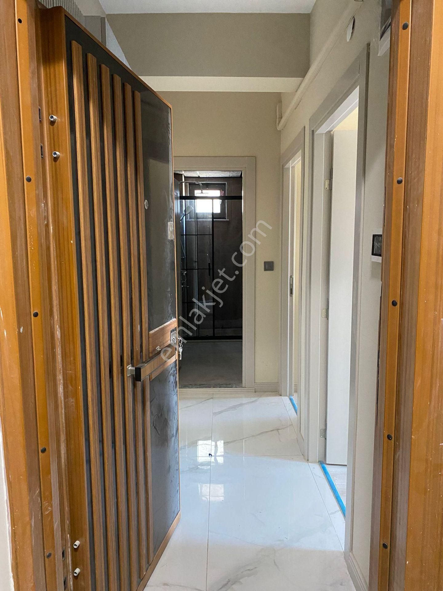 Çanakkale Merkez Karacaörende Satılık Geniş Teraslı 1+1 Daire! - Görsel 2