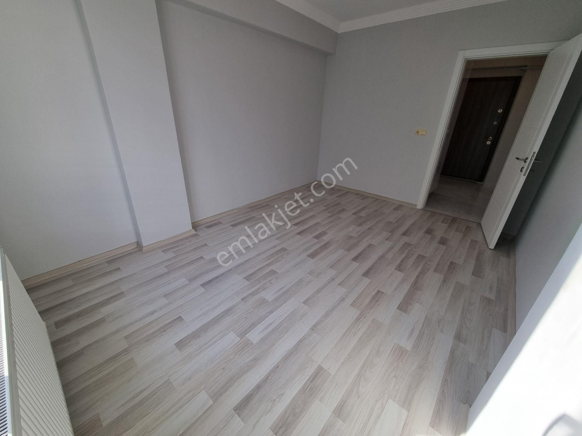 Karasu Hastane Bölgesi Çok Temiz Arakat Oturuma Hazır 2+1 - Görsel 18