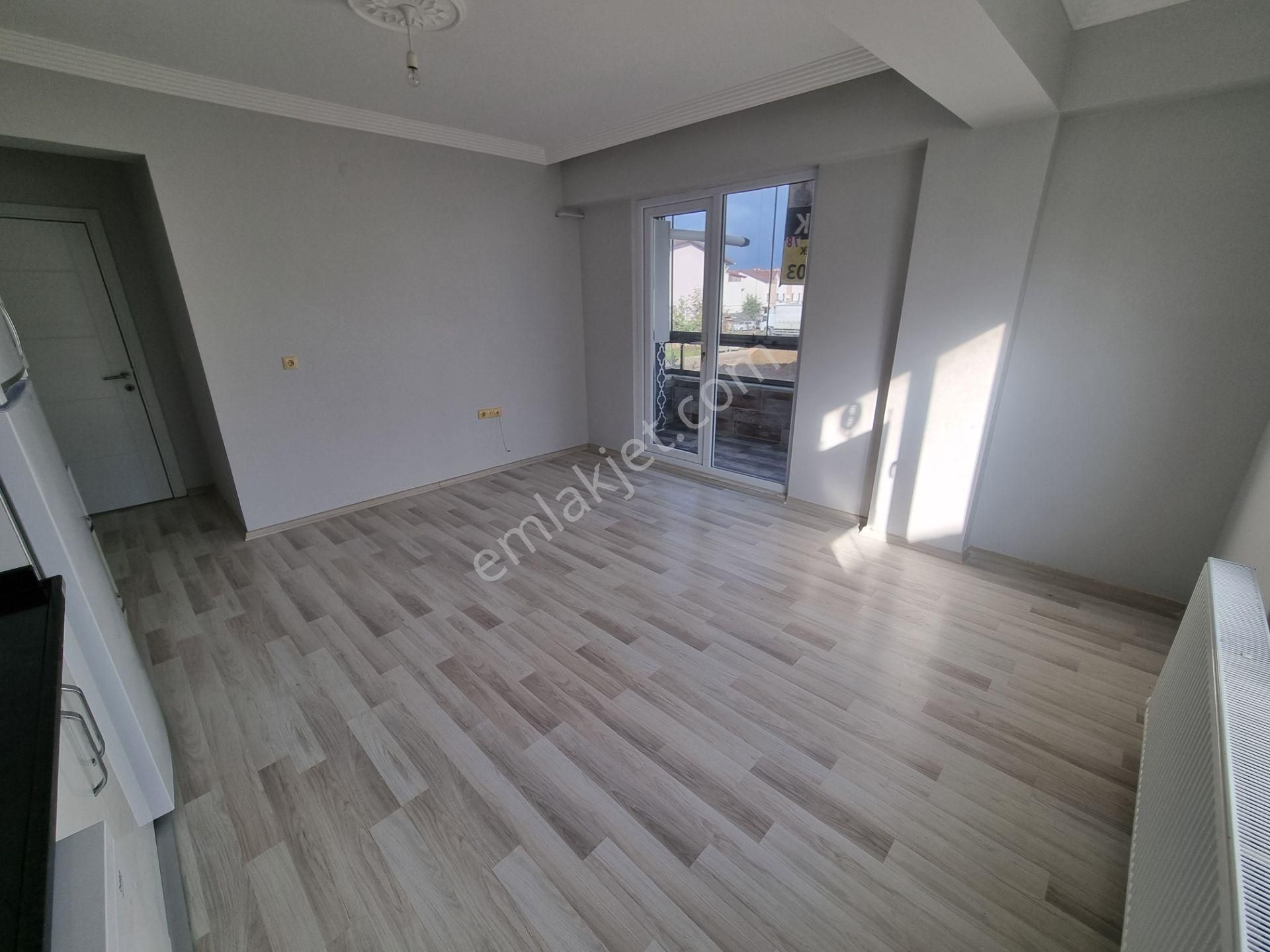 Karasu Hastane Bölgesi Çok Temiz Arakat Oturuma Hazır 2+1 - Görsel 15