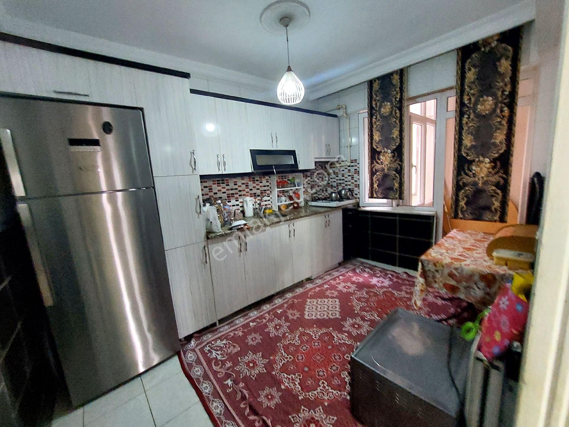 Gaziosmanpaşa Karayolları De Acil Satılık Daire Birinci Kat Balkonlu 2+1 100m2 - Görsel 10