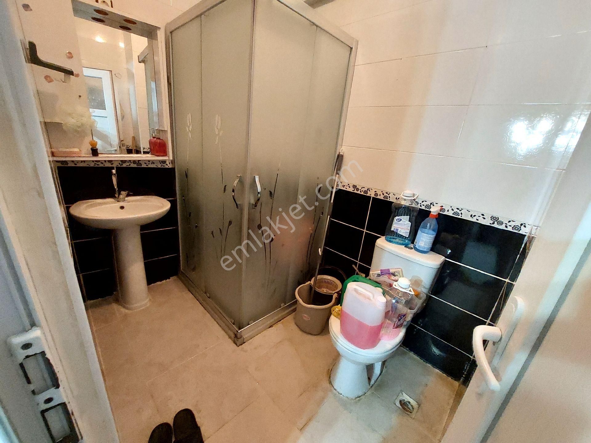 Gaziosmanpaşa Karayolları De Acil Satılık Daire Birinci Kat Balkonlu 2+1 100m2 - Görsel 20