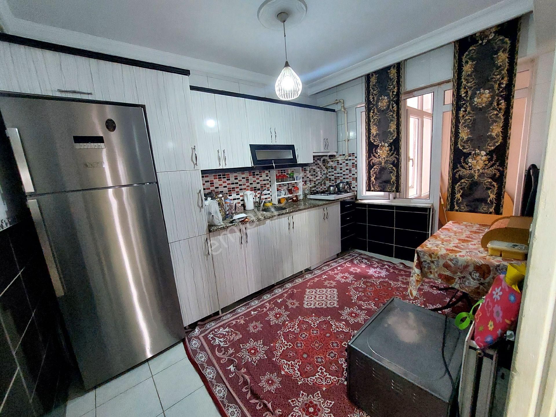 Gaziosmanpaşa Karayolları De Acil Satılık Daire Birinci Kat Balkonlu 2+1 100m2 - Görsel 12