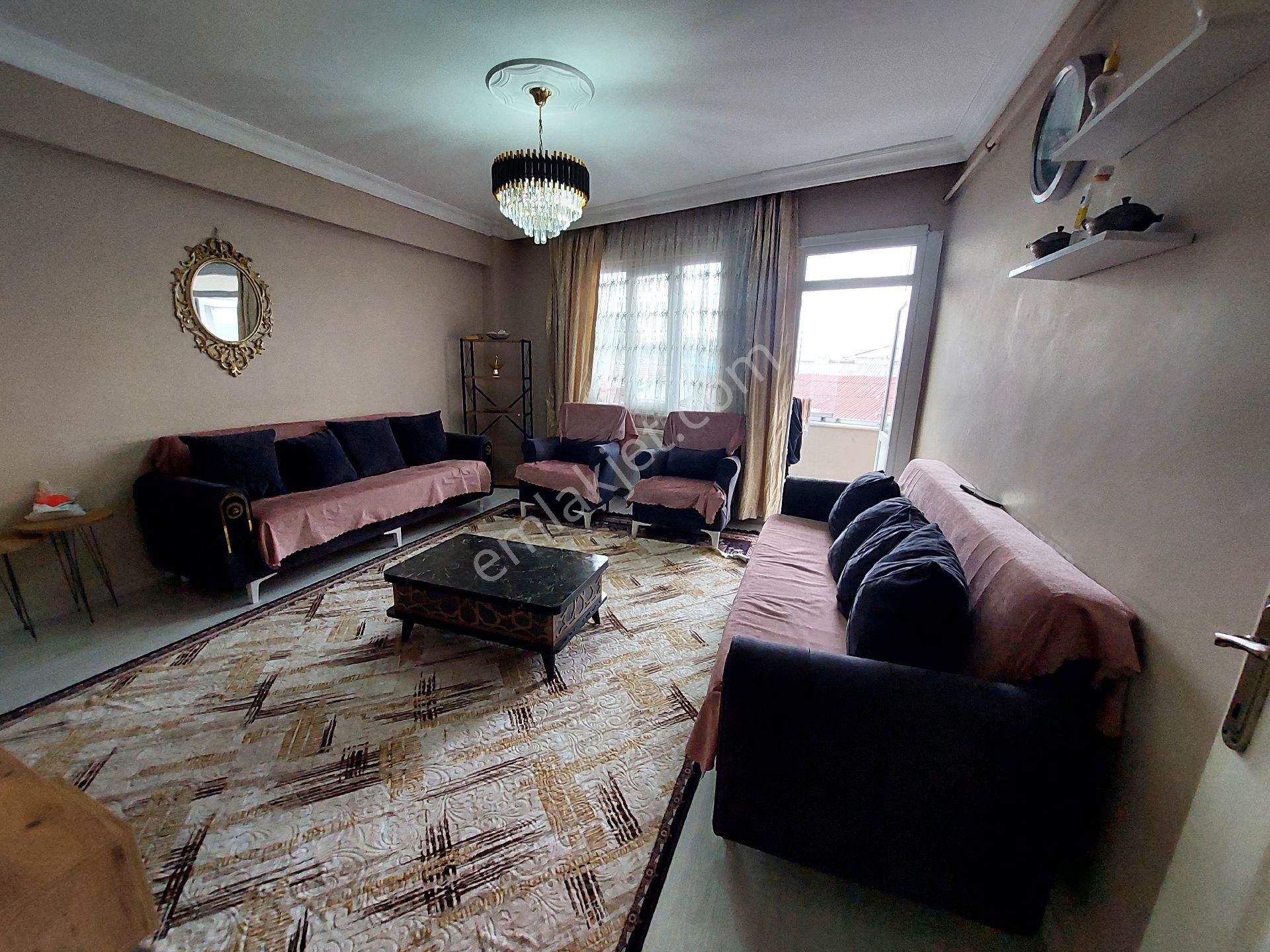 Gaziosmanpaşa Karayolları De Acil Satılık Daire Birinci Kat Balkonlu 2+1 100m2 - Görsel 3