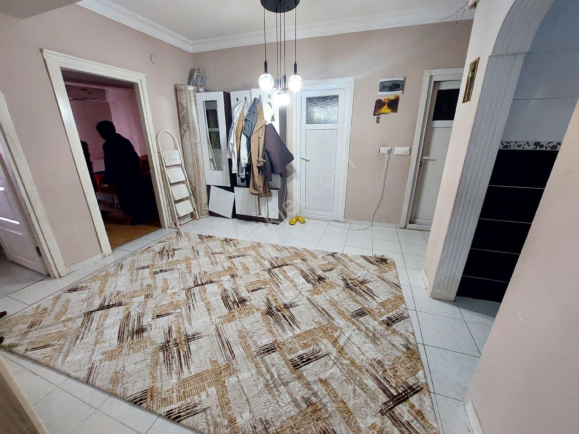 Gaziosmanpaşa Karayolları De Acil Satılık Daire Birinci Kat Balkonlu 2+1 100m2 - Görsel 15