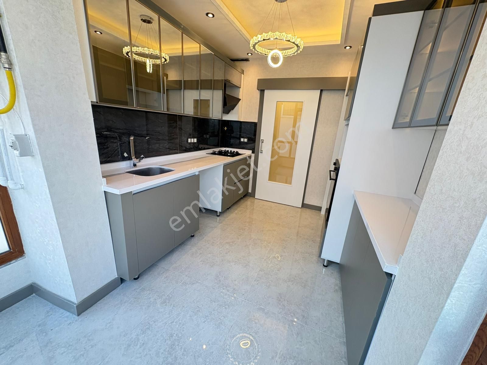 Hakim Evi Yakını 3+1+2bany Geniş Metrj Ultra Lüks Orjinal Bağmsz - Görsel 2