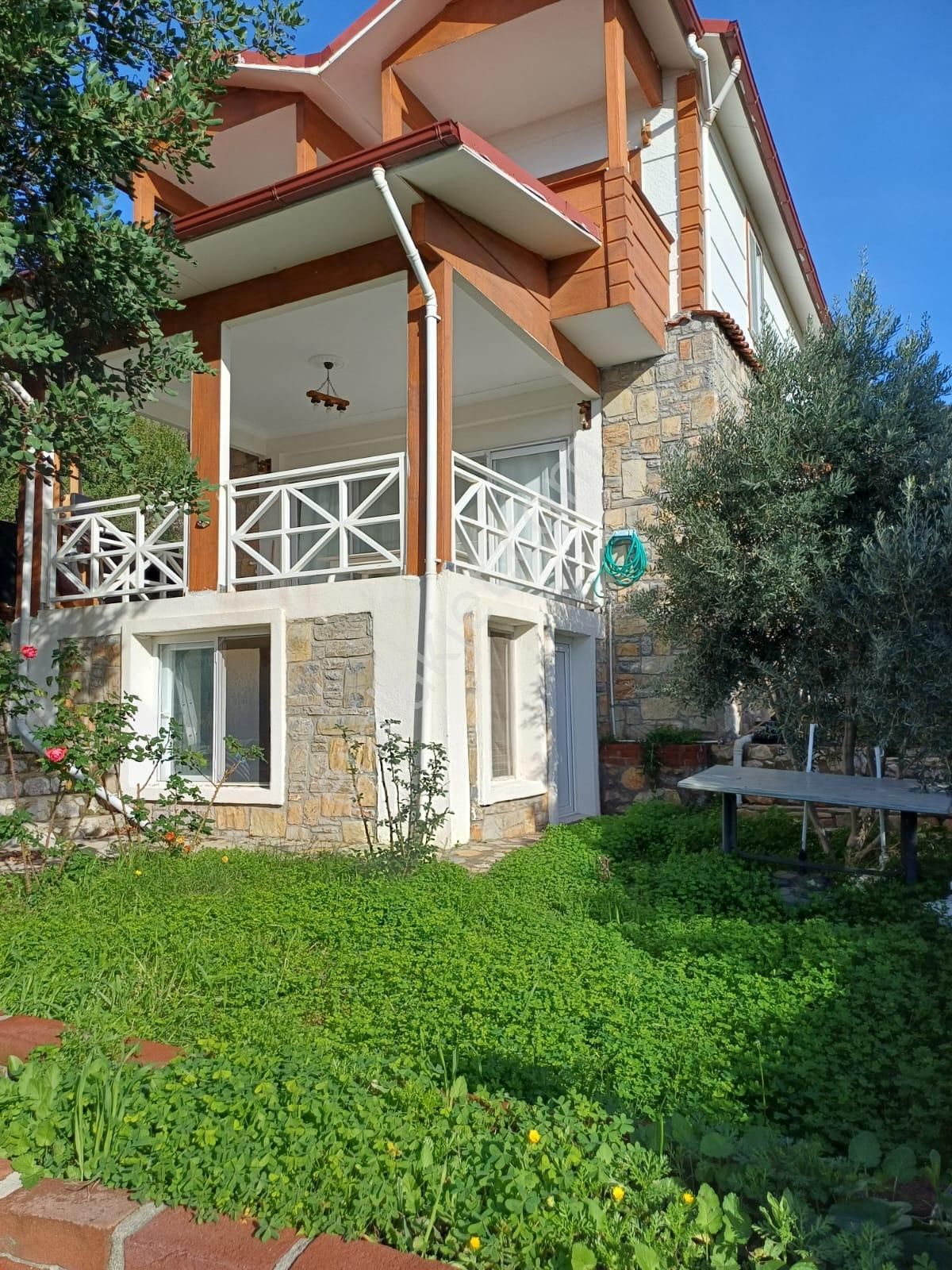 Yunan Adası Manzaralı Tarla (dubleks Villa Eşyalı) Fiyat Düştü