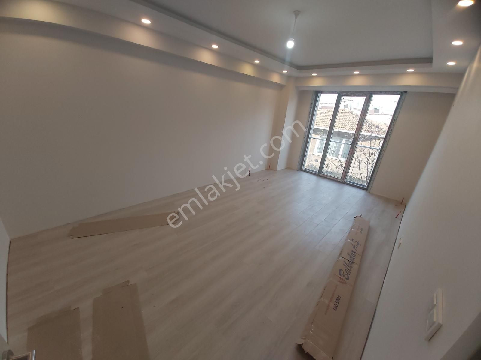 Aktaştan Üsküdarın Nezih Semti İcadiyede 2+1 Sıfır 4. Kat Daire - Görsel 21