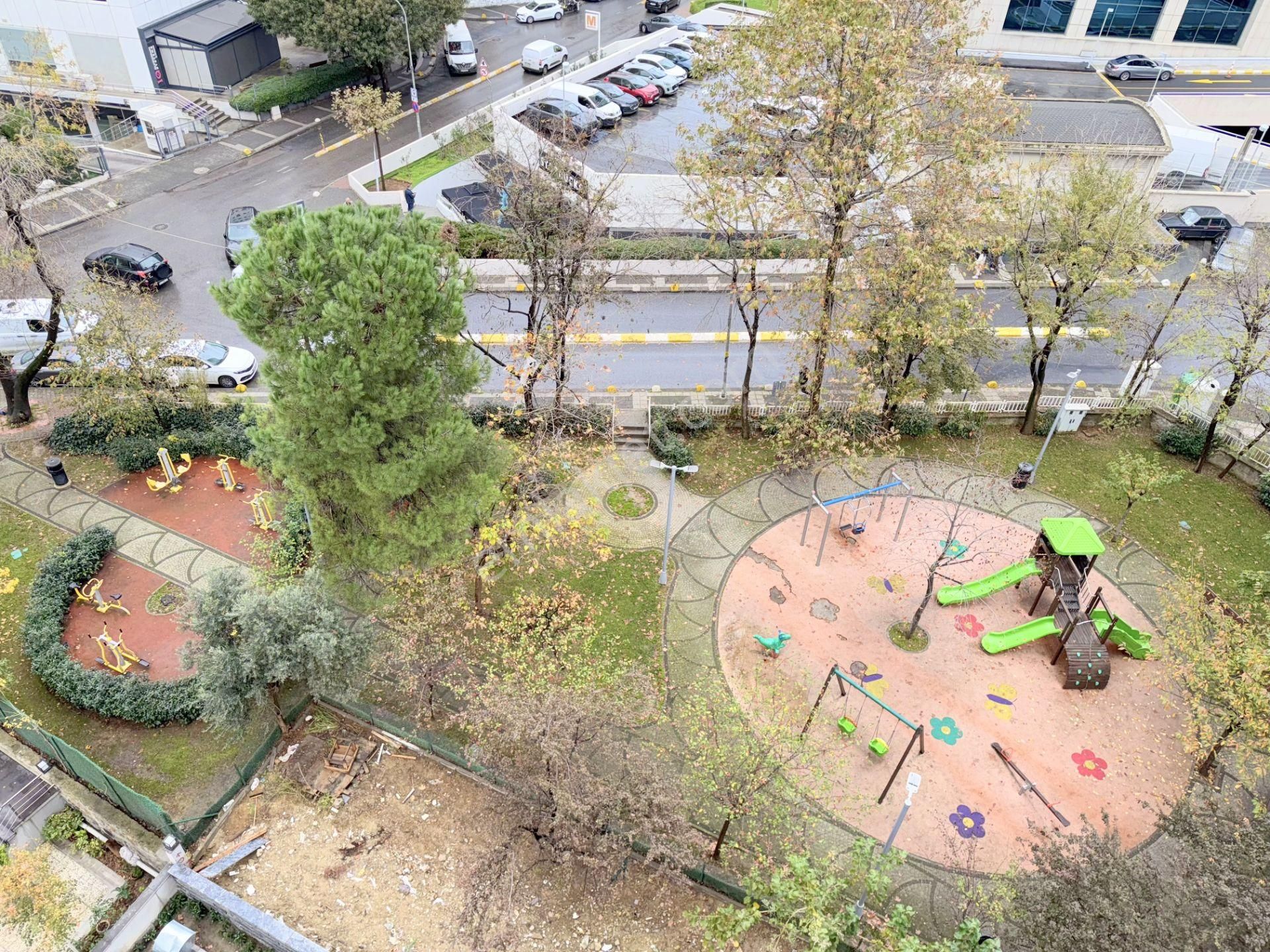 Kozyatağı Metro'ya Çok Yakın, Otoparklı Sıfır Binada 80m2, 2+1 - Görsel 19