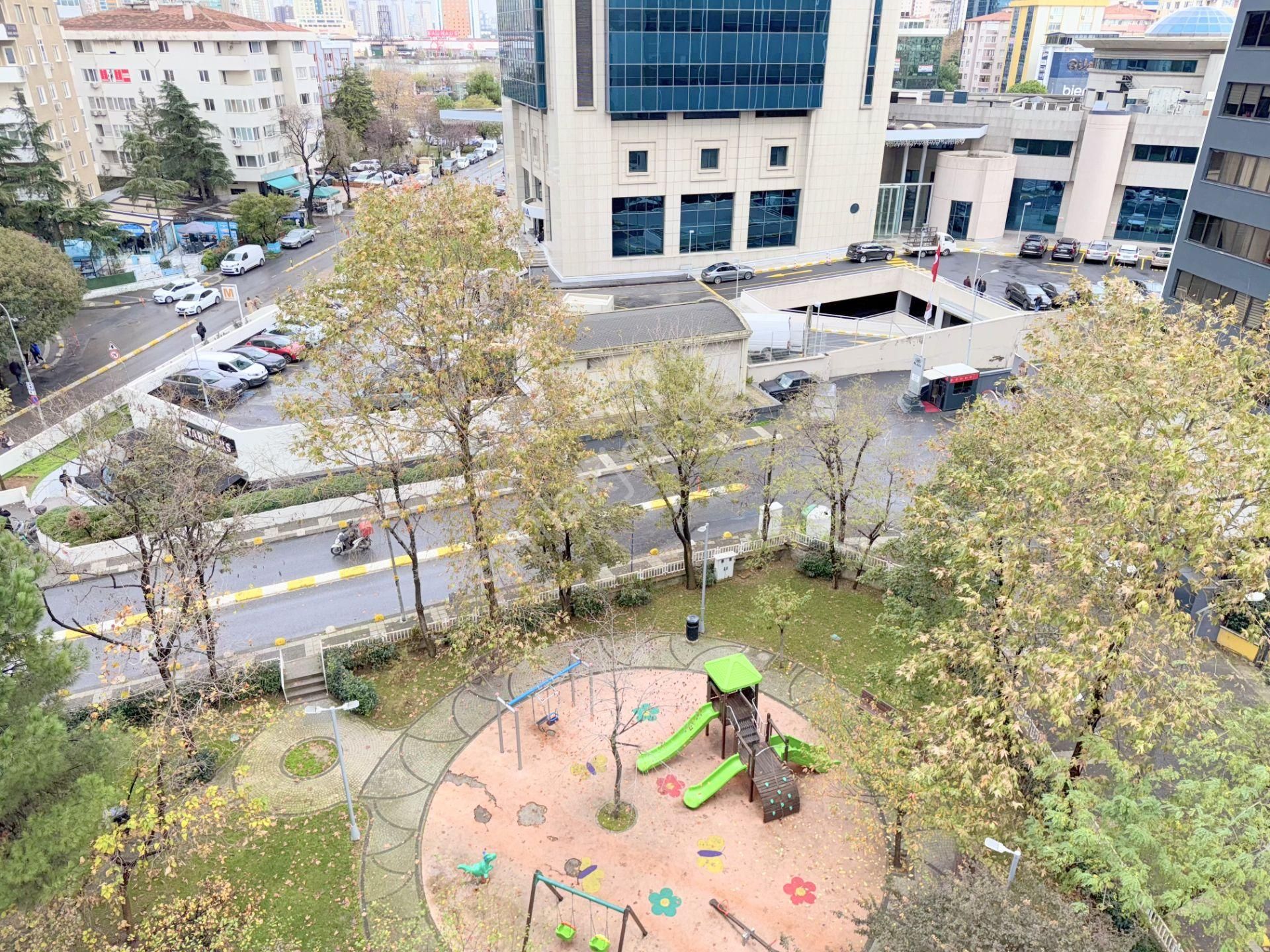Kozyatağı Metro'ya Çok Yakın, Otoparklı Sıfır Binada 80m2, 2+1 - Görsel 29