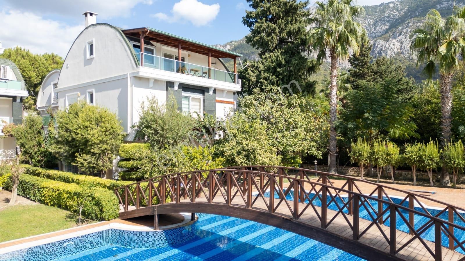 Kumluca Mavikent Karaöz Denize Sıfır Site İçinde Satılık Villa - Görsel 35