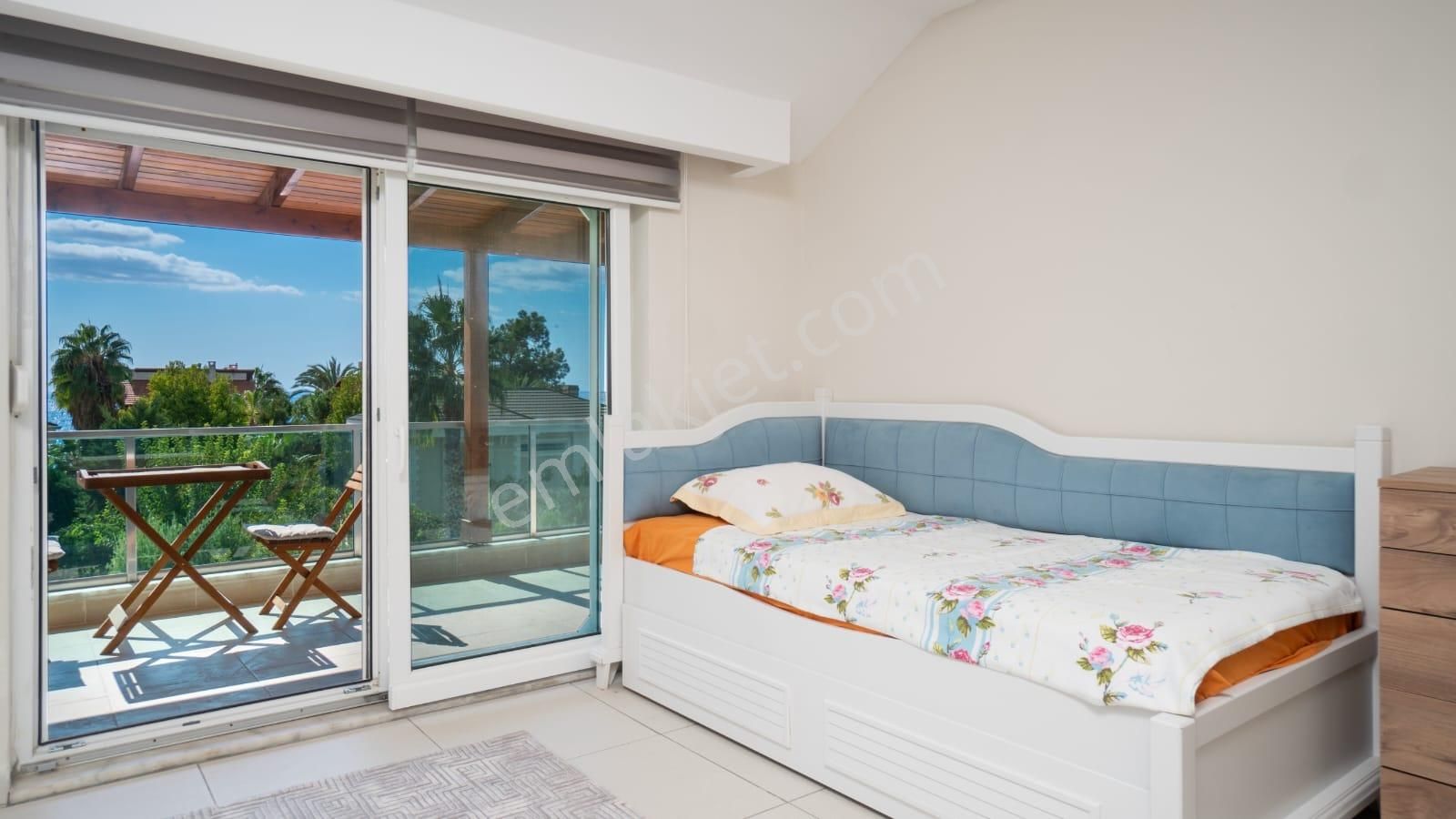 Kumluca Mavikent Karaöz Denize Sıfır Site İçinde Satılık Villa - Görsel 19