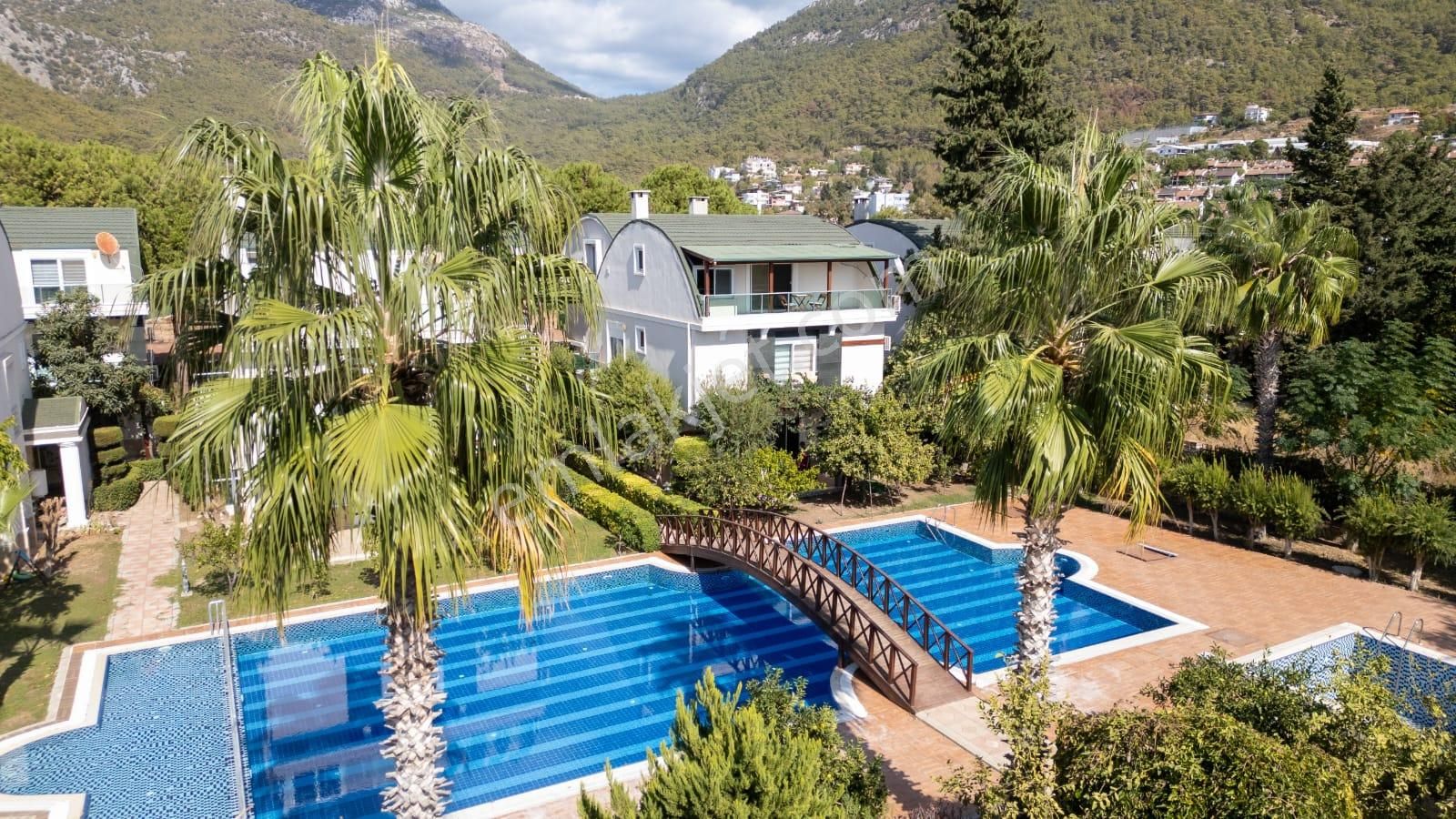 Kumluca Mavikent Karaöz Denize Sıfır Site İçinde Satılık Villa - Görsel 2