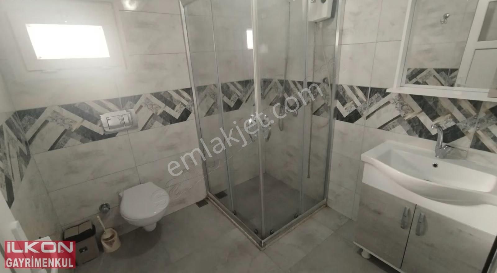 İlkon'dan Foça'da Bulvarüstü Kiralık 3+1 Eşyalı Daire - Görsel 2