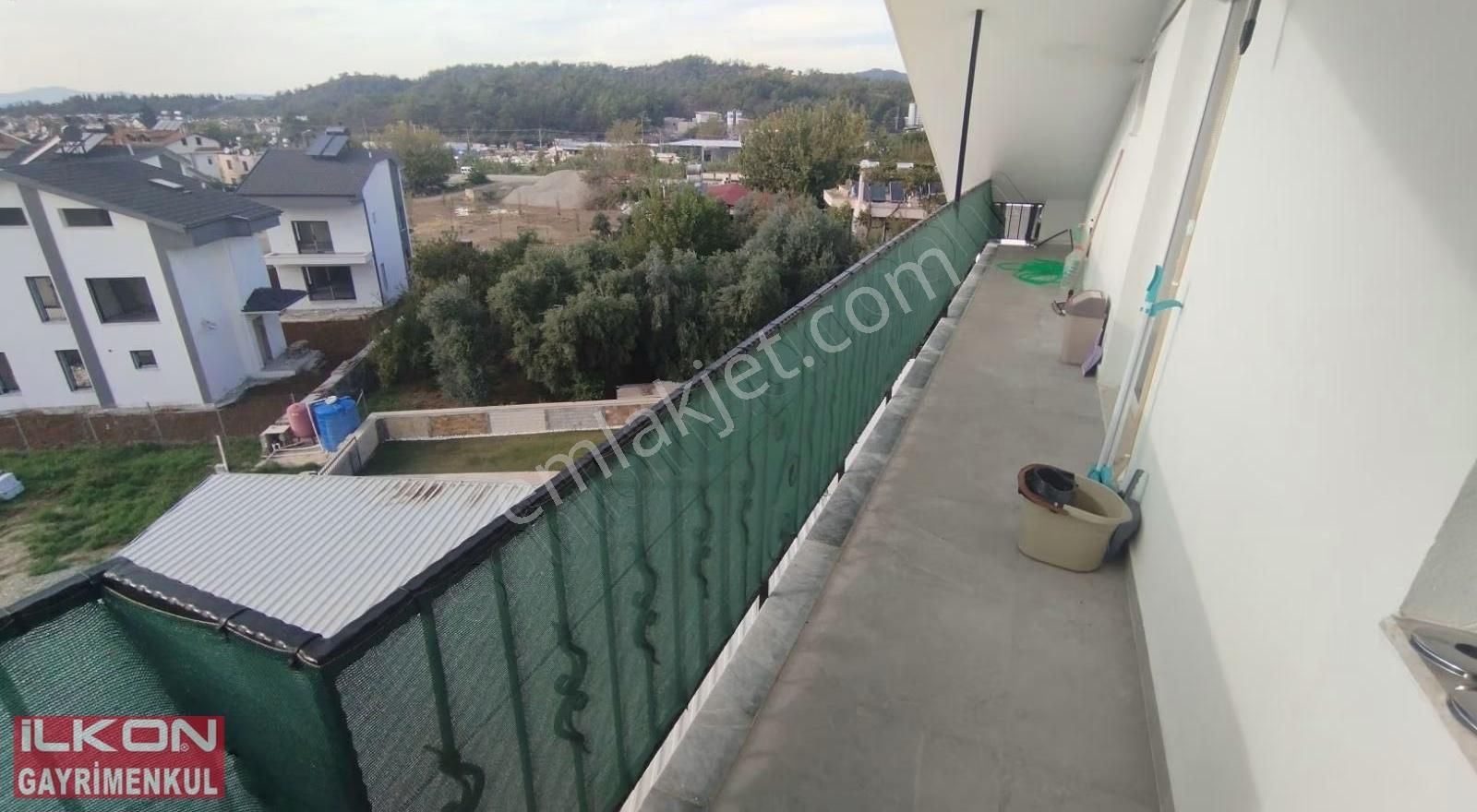 İlkon'dan Foça'da Bulvarüstü Kiralık 3+1 Eşyalı Daire - Görsel 5