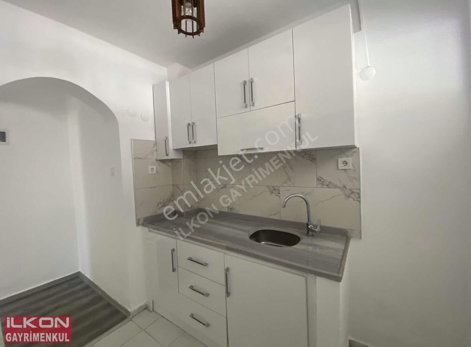 Fethiye Akarca Mah.de İlkon'dan Satılık 1+1 İşyeri - Görsel 2