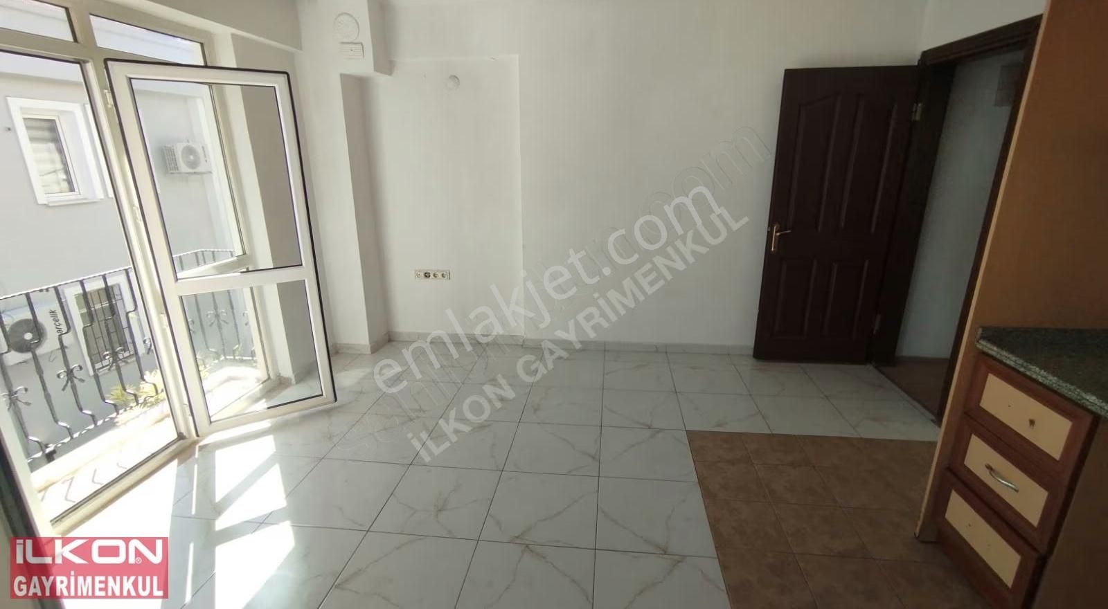 İlkon'dan Foça'da Havuzlu Sitede Satılık 3+1 Çatı Dubleks Daire - Görsel 17