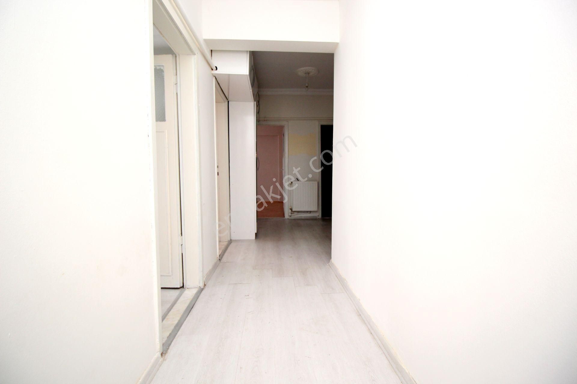 Emre Emlaktan Mareşal Çakmakta Yapılı Oturuma Hazır Masrafsız **boş** Satılık 3+1 Daire - Görsel 22