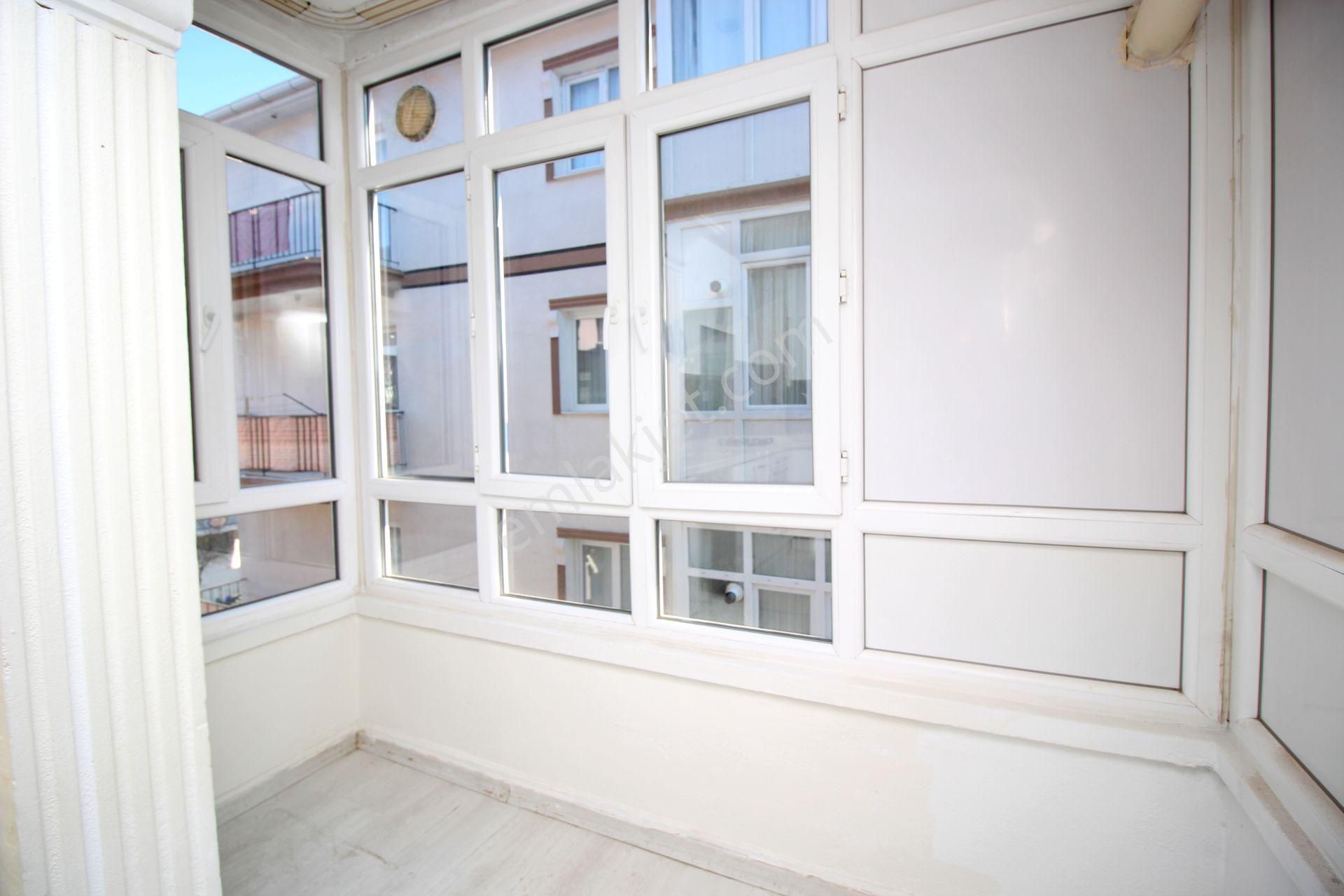 Emre Emlaktan Mareşal Çakmakta Yapılı Oturuma Hazır Masrafsız **boş** Satılık 3+1 Daire - Görsel 6