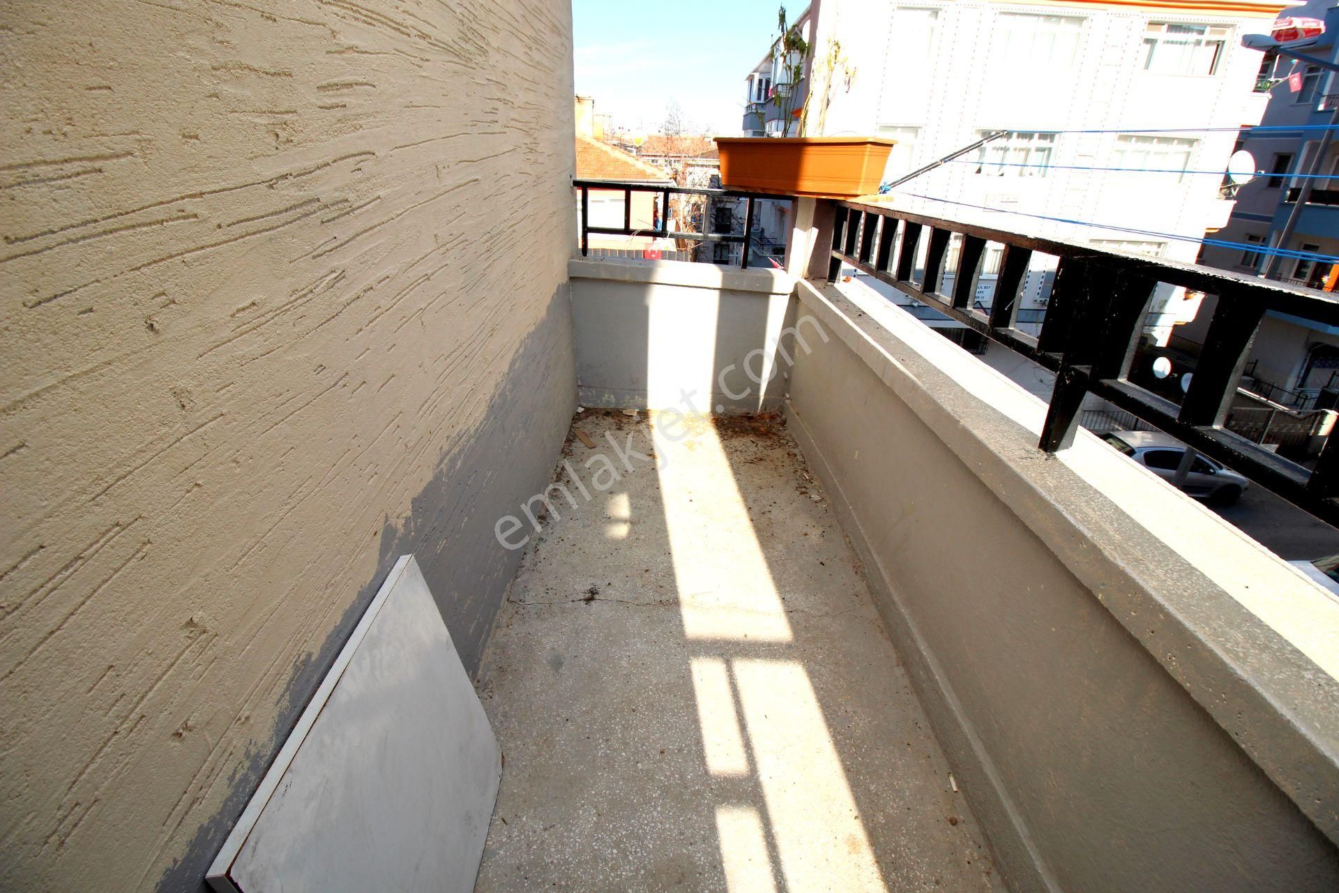 Emre Emlaktan Mareşal Çakmakta Yapılı Oturuma Hazır Masrafsız **boş** Satılık 3+1 Daire - Görsel 12