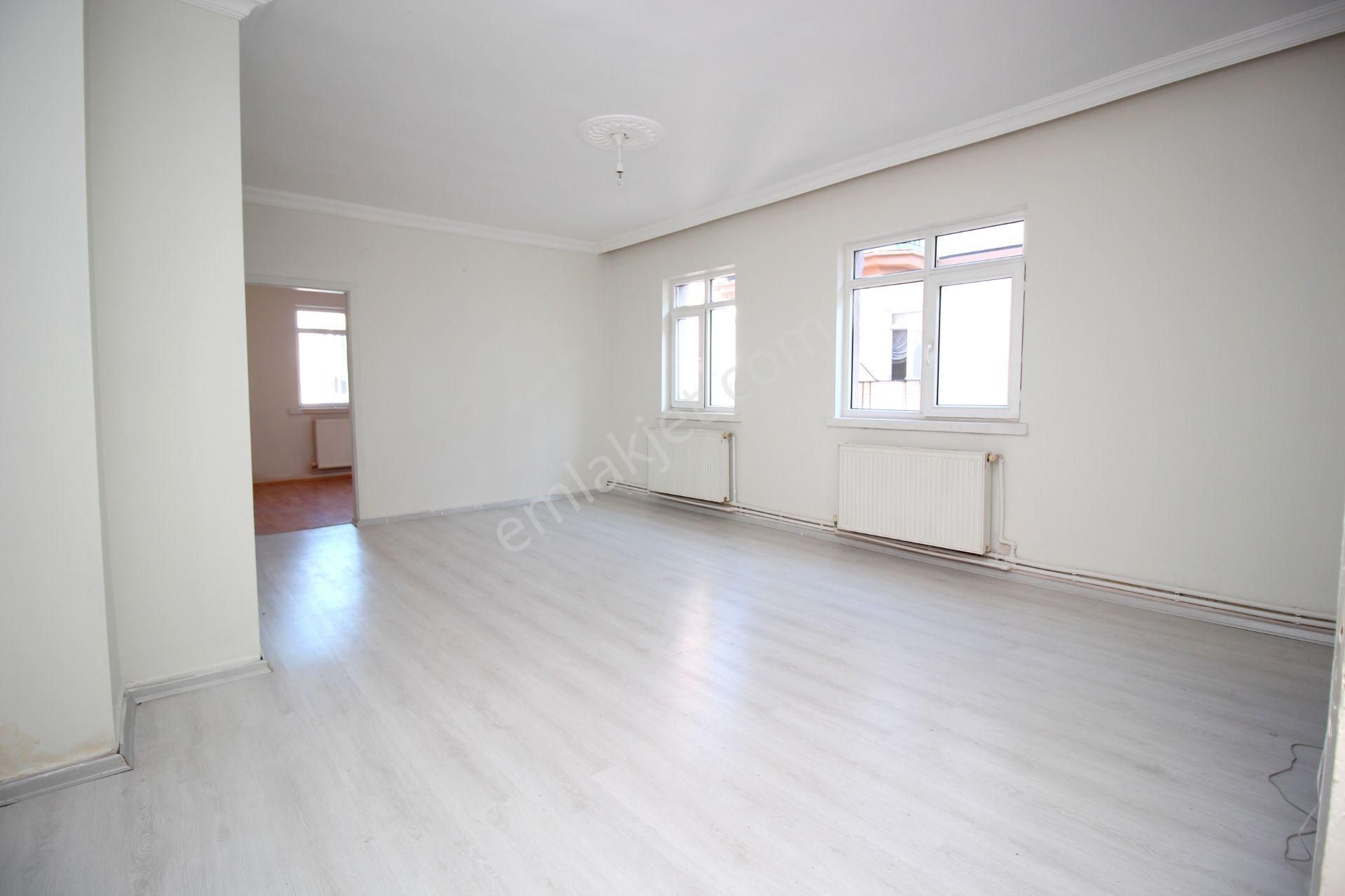 Emre Emlaktan Mareşal Çakmakta Yapılı Oturuma Hazır Masrafsız **boş** Satılık 3+1 Daire - Görsel 7