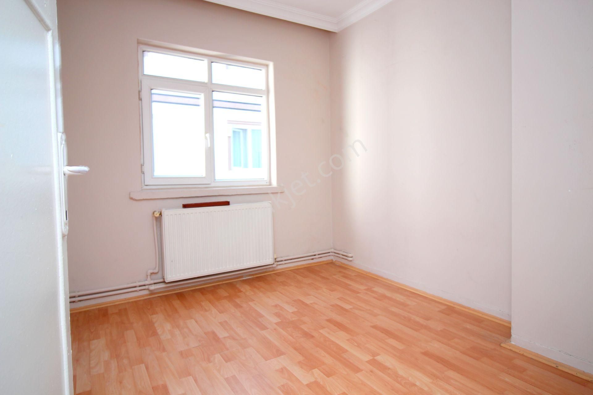 Emre Emlaktan Mareşal Çakmakta Yapılı Oturuma Hazır Masrafsız **boş** Satılık 3+1 Daire - Görsel 13