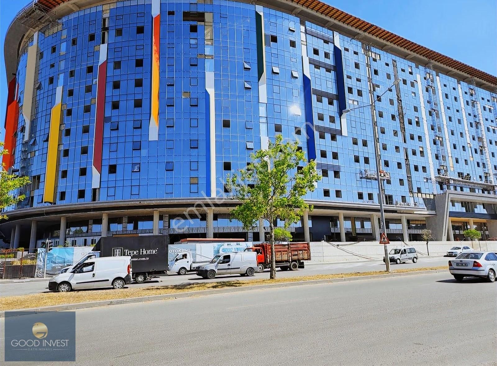 İvedik Osb Avrupadan Ödüllü Otokentte Satılık 200 M2 Dükkan