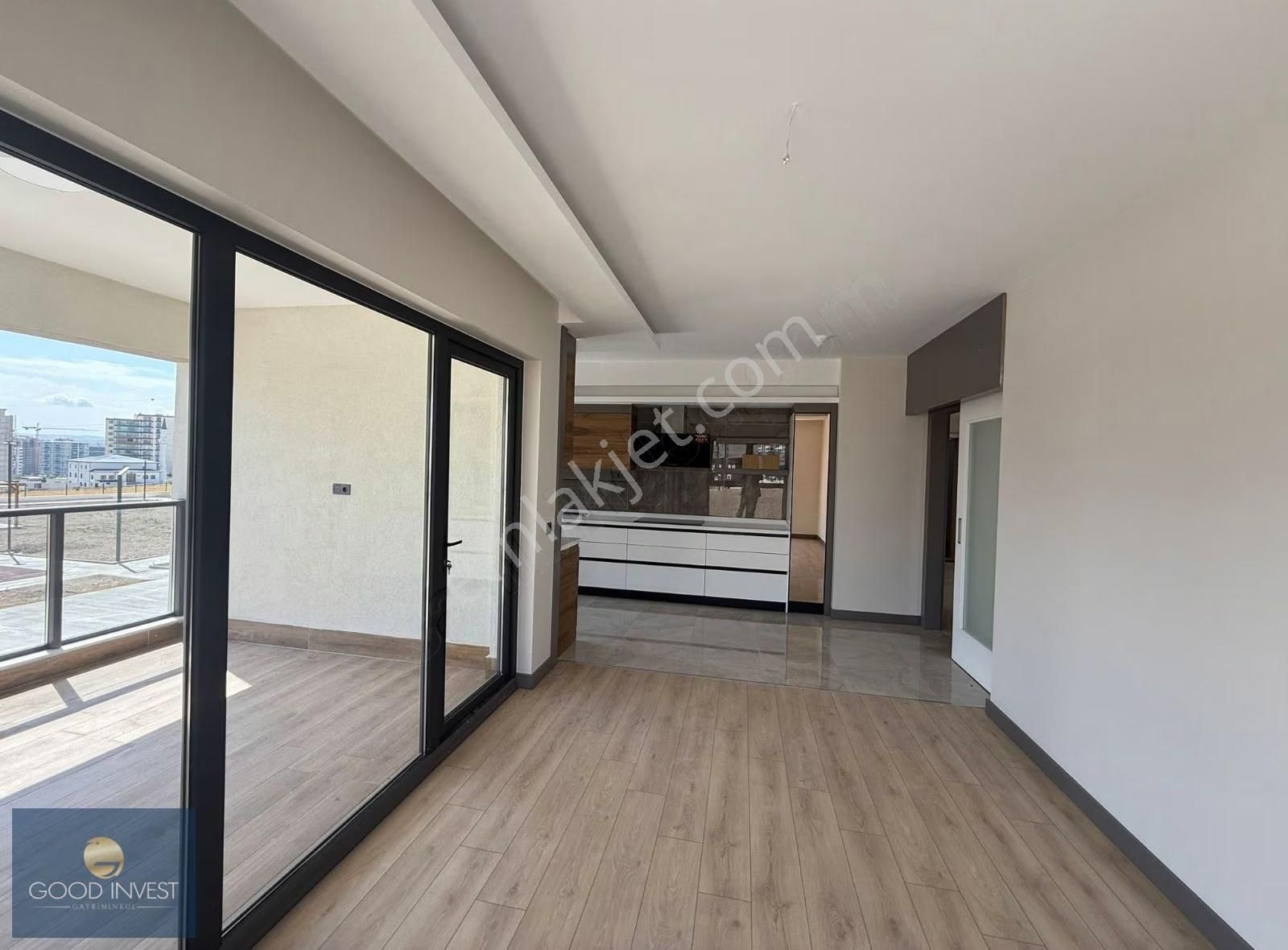 Cumhuriyet Mahallesinde Taşkent Safir De Kiralık 4+1 - Görsel 12