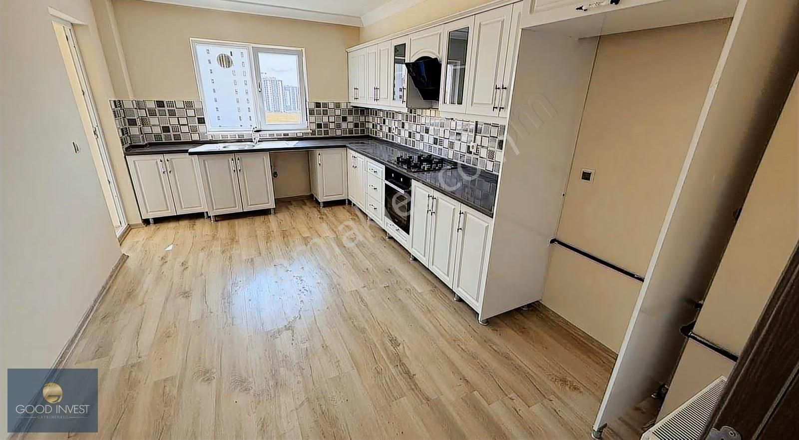 Susuz'da Ara Kat Geniş 4+1 Satılık Daire - Görsel 24