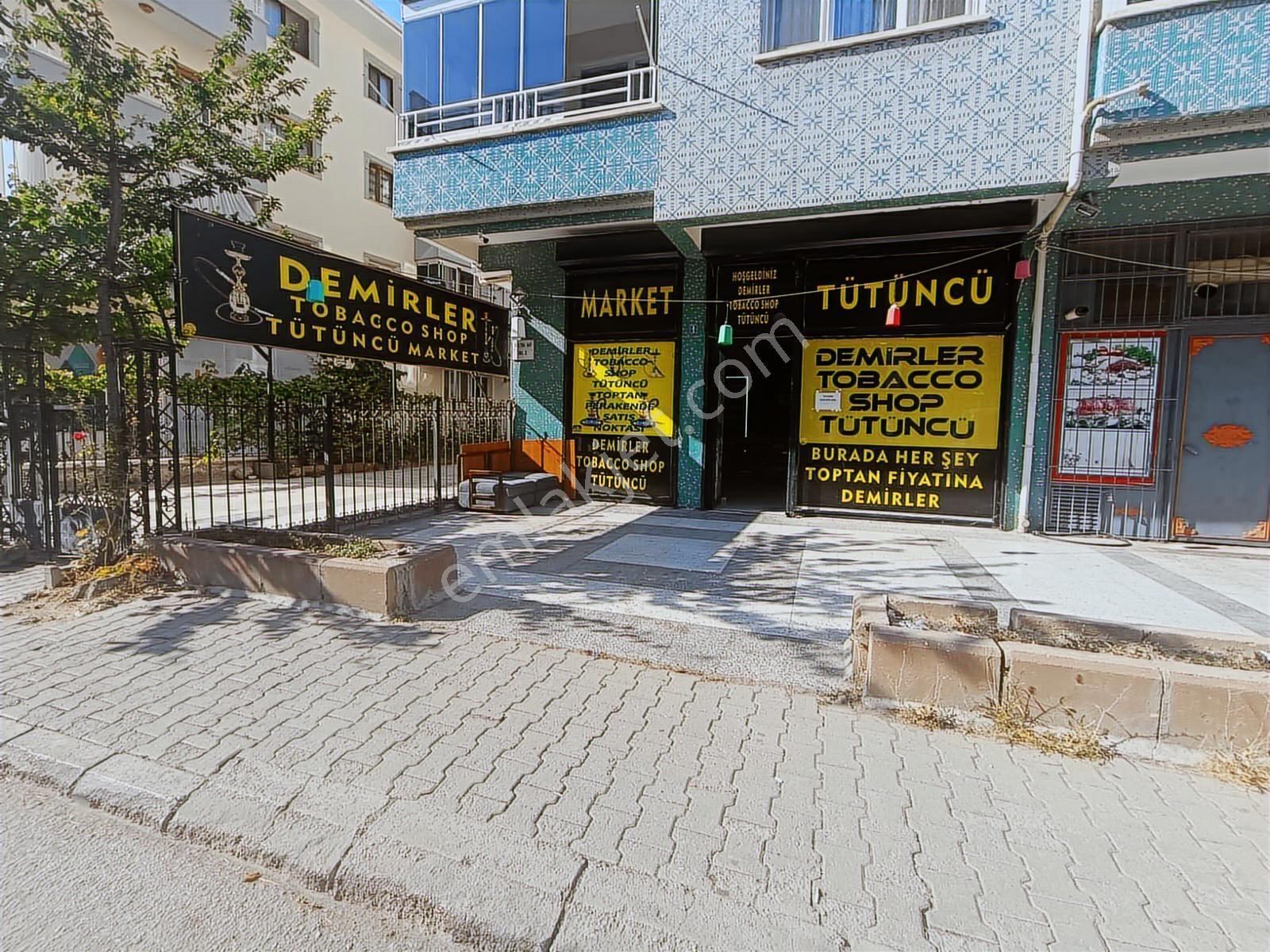 Baki Den Şehit Murat İçöz Caddeye 1 Dükkan Mesafede İşiklarda