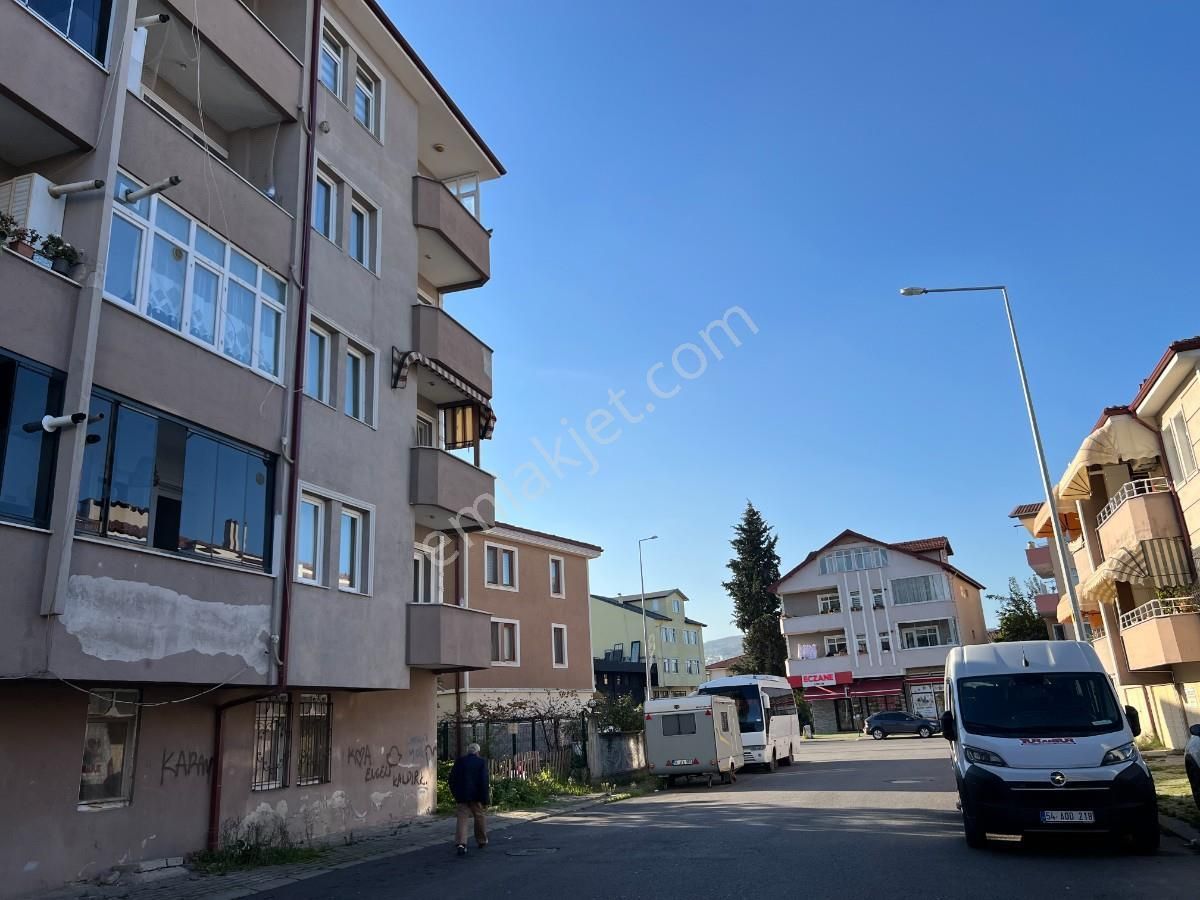 Sakarya Sedivan Bahçelievlerde Merkezi Konumda Geniş 3+1 - Görsel 17
