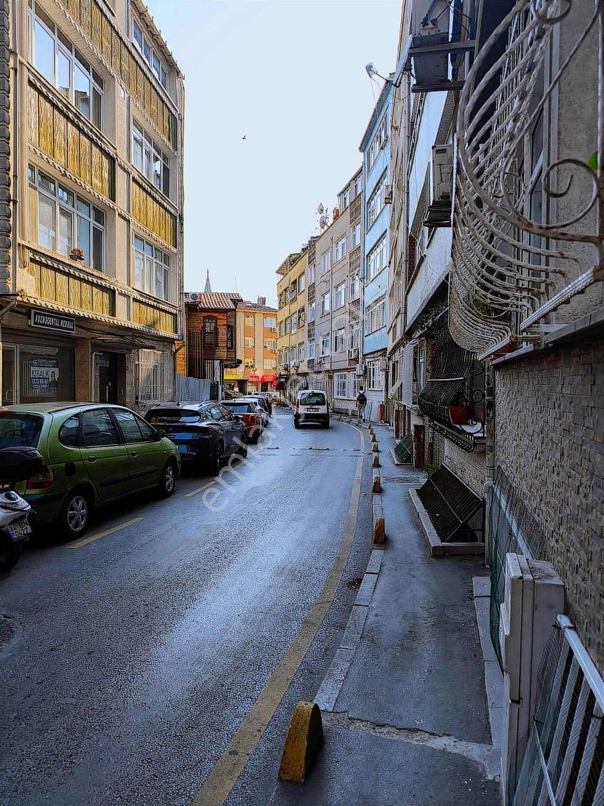 Şehremini'de 2. Kat 1+1 65 M2 Doğalgaz Kombili Krediye Uygun - Görsel 10