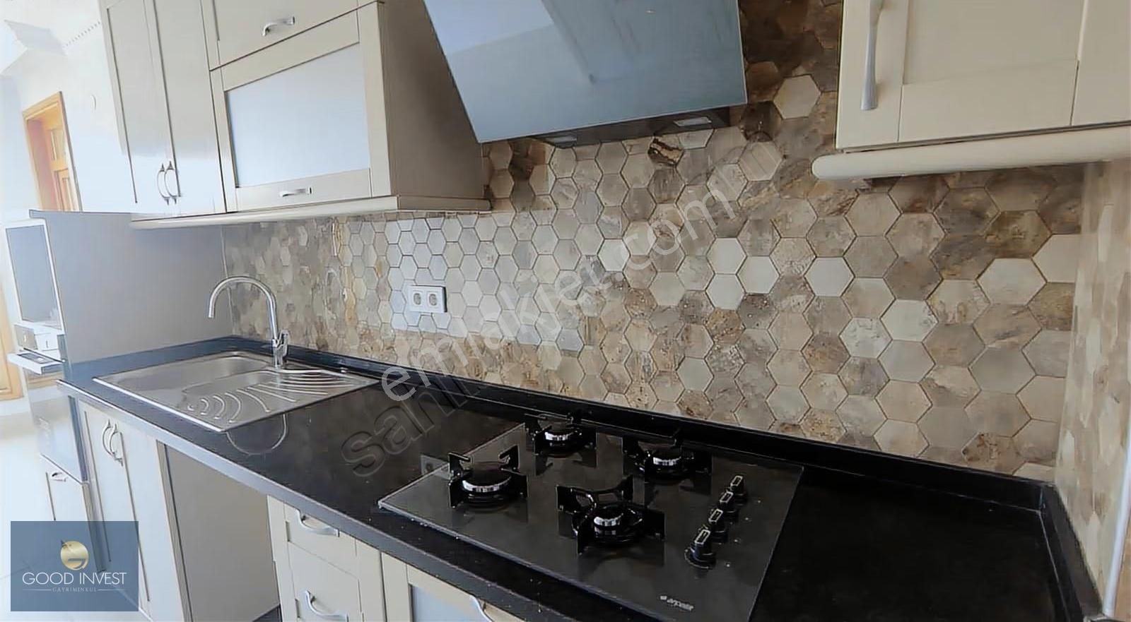 Menekşe Sitesinde Geniş Boyalı 4+1 Boş Kiralık Daire - Görsel 14