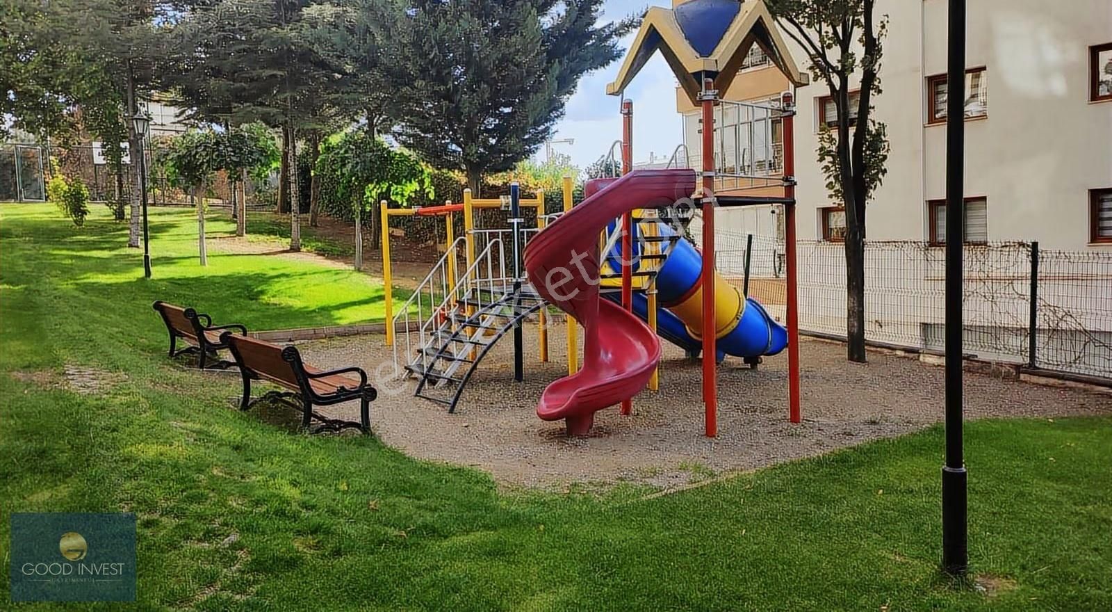 Menekşe Sitesinde Geniş Boyalı 4+1 Boş Kiralık Daire - Görsel 28