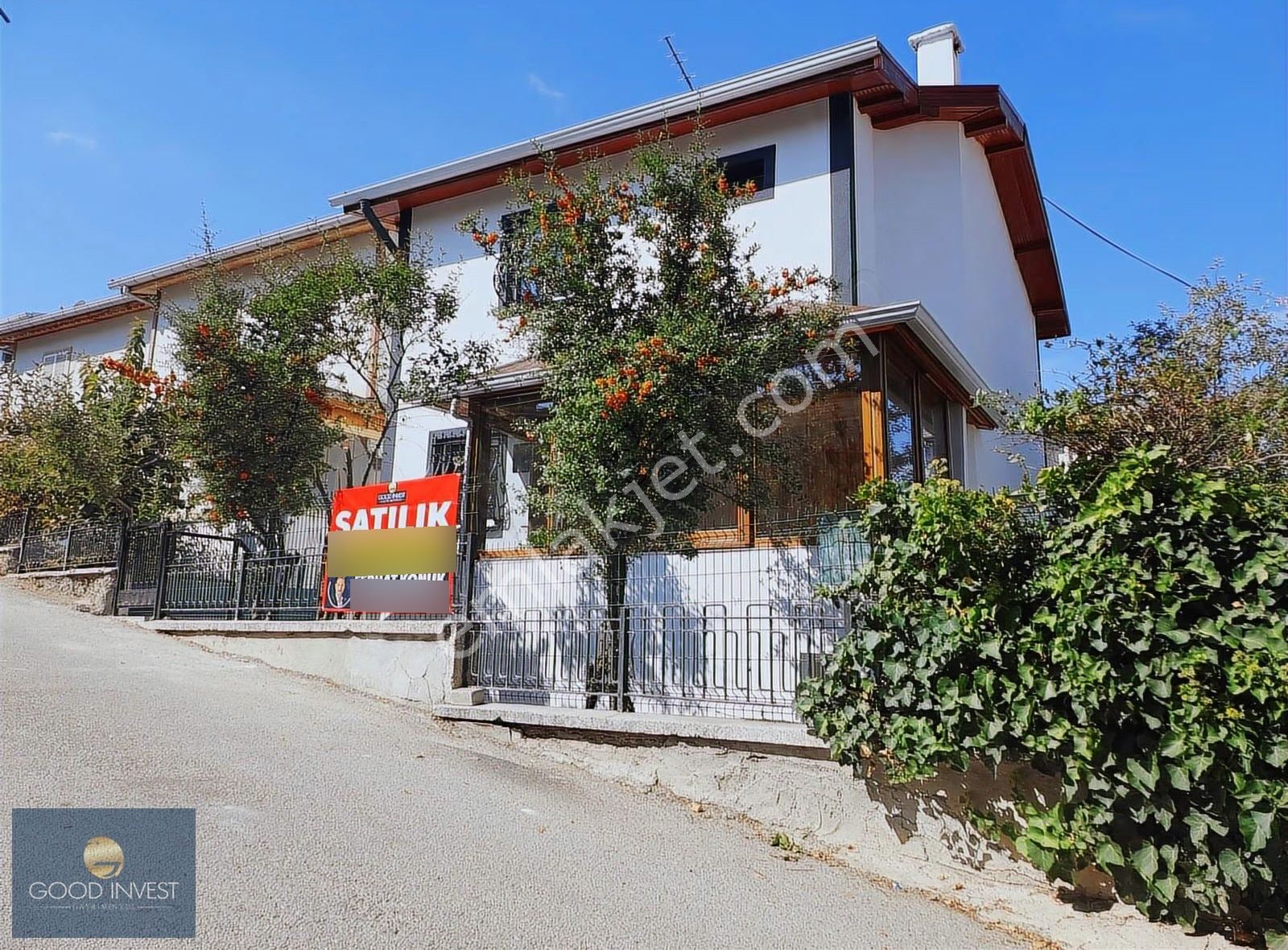 Batıkent'te Metro Yakını Yapılı Geniş Bahçeli 4+2 Tripleks