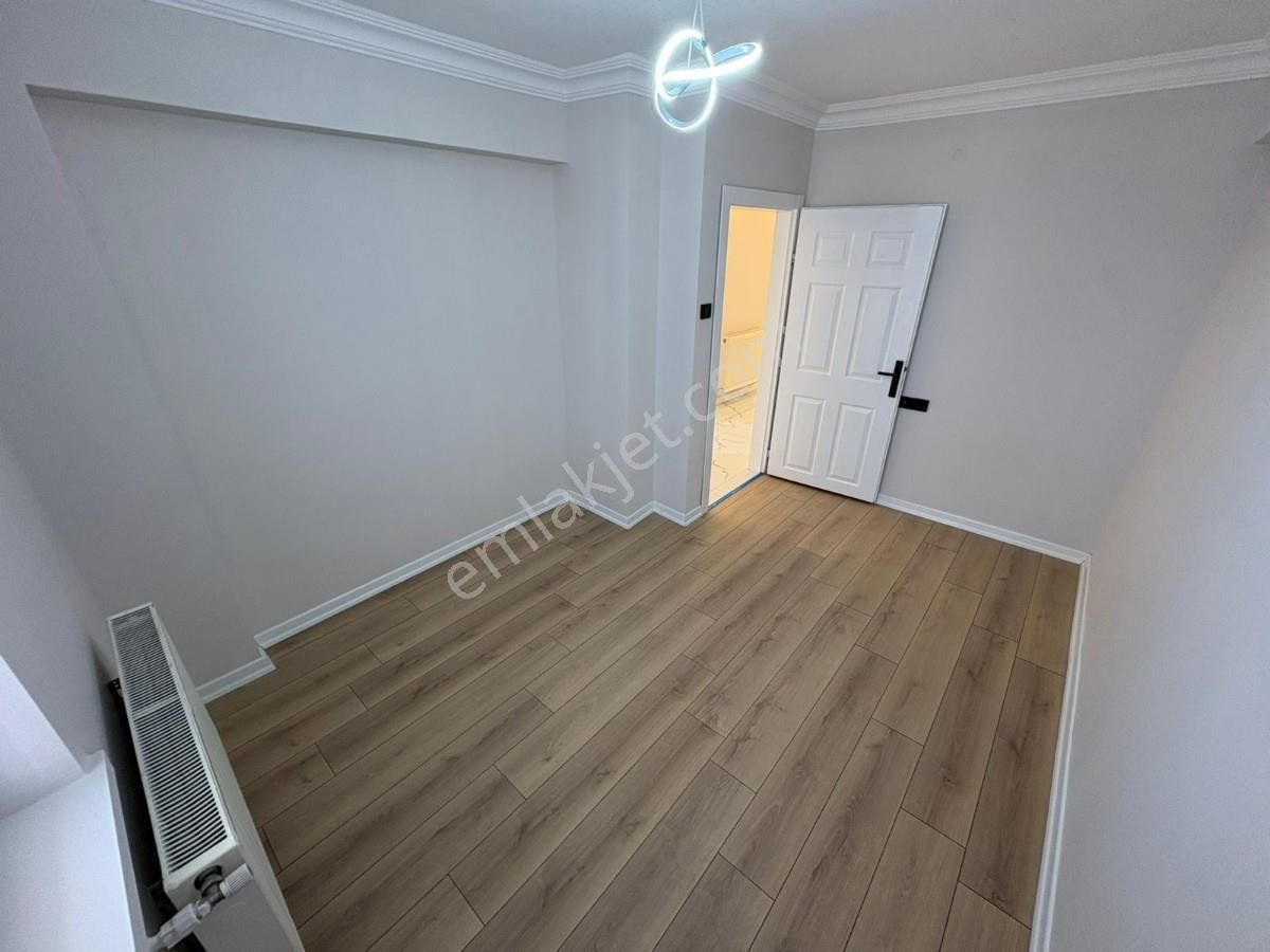 Topçu Mahallesi 3+1 Bağımsız Katta Ön Cephe Ultra Lüx Yapılı !!! - Görsel 12