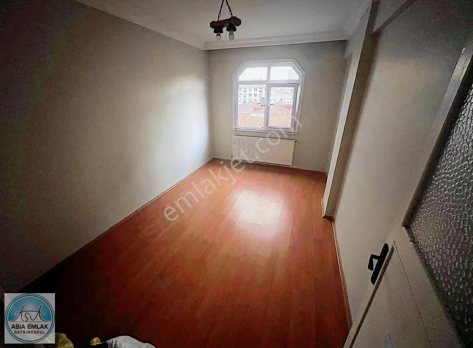 Asia Dan Çamçeşme Mahallesinde 2+1 Balkonlu Geniş Kiralık Daire - Görsel 27