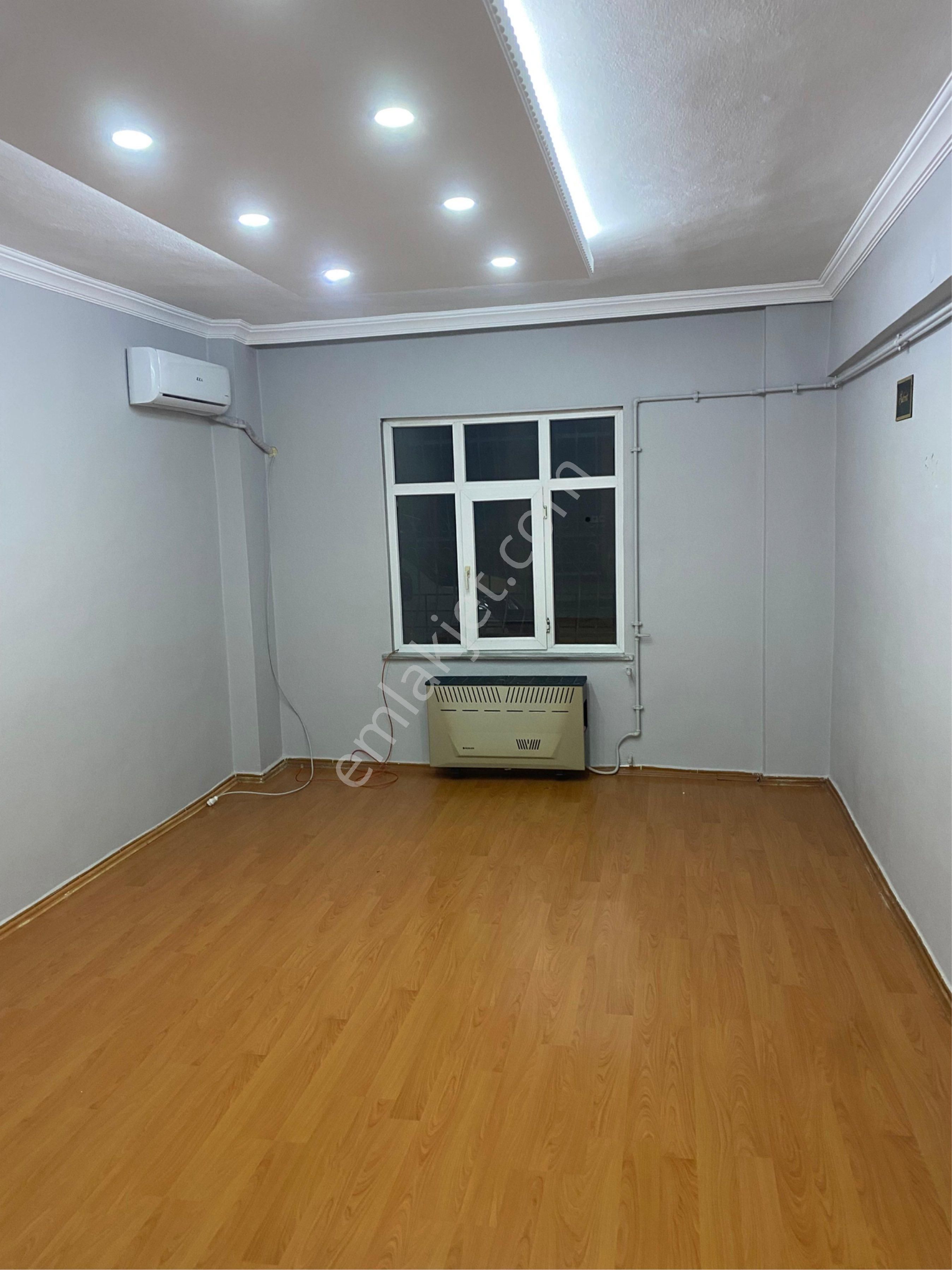 Yunusemre Mahallesinde 2+1 Yüksek Giriş Mükemmel Konumda Fırsat Daire