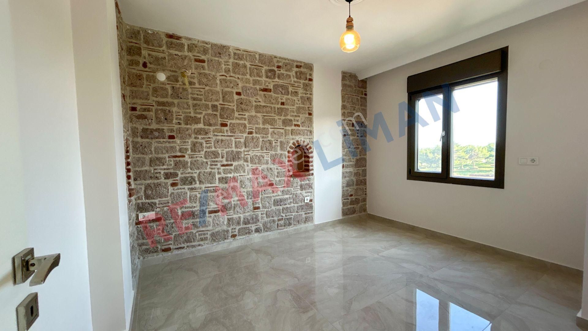 Cunda Adası'nda Doğa İçinde Deniz Manzaralı Satılık Müstakil Ev - Görsel 9