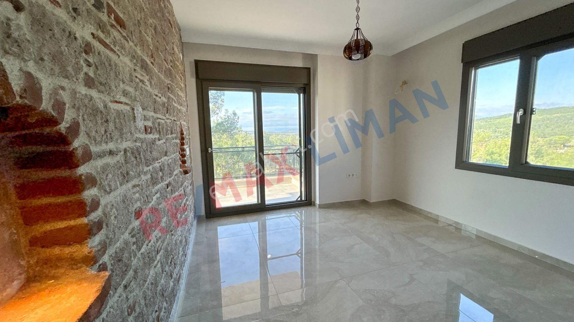 Cunda Adası'nda Doğa İçinde Deniz Manzaralı Satılık Müstakil Ev - Görsel 17