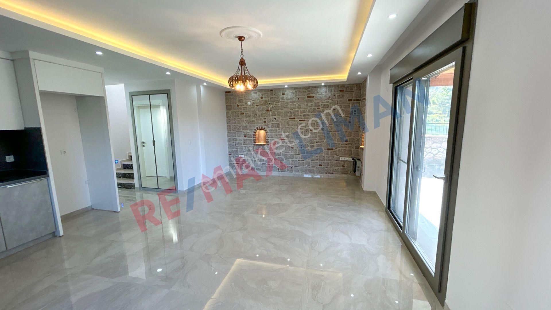 Cunda Adası'nda Doğa İçinde Deniz Manzaralı Satılık Müstakil Ev - Görsel 6