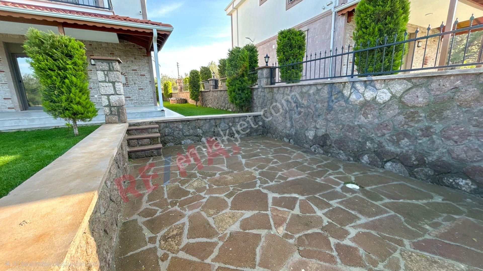 Cunda Adası'nda Doğa İçinde Deniz Manzaralı Satılık Müstakil Ev - Görsel 27