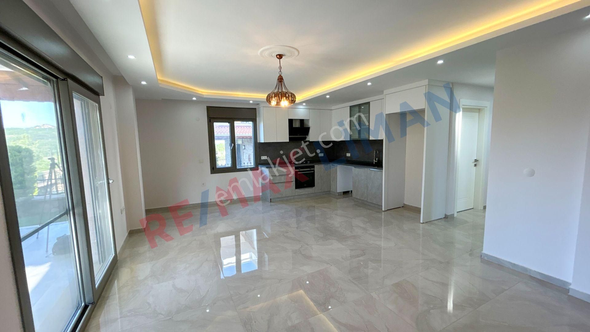 Cunda Adası'nda Doğa İçinde Deniz Manzaralı Satılık Müstakil Ev - Görsel 5